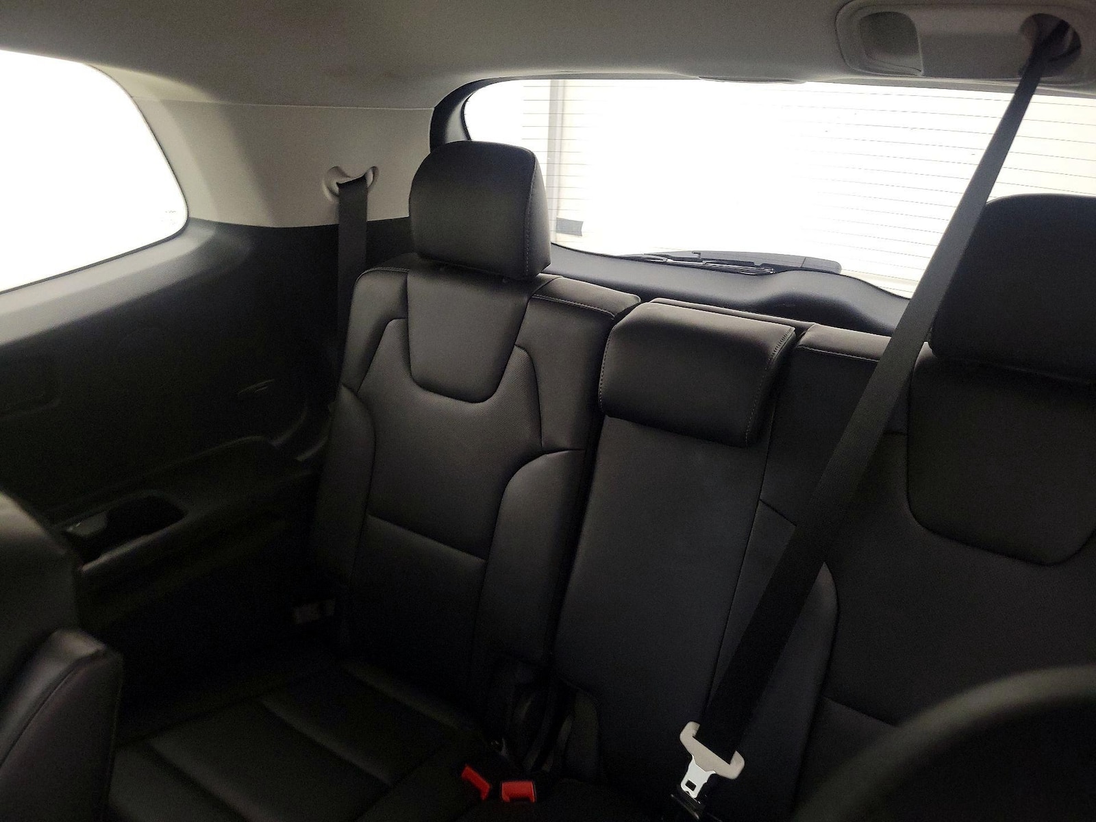 2025 Kia Telluride S - Photo 23