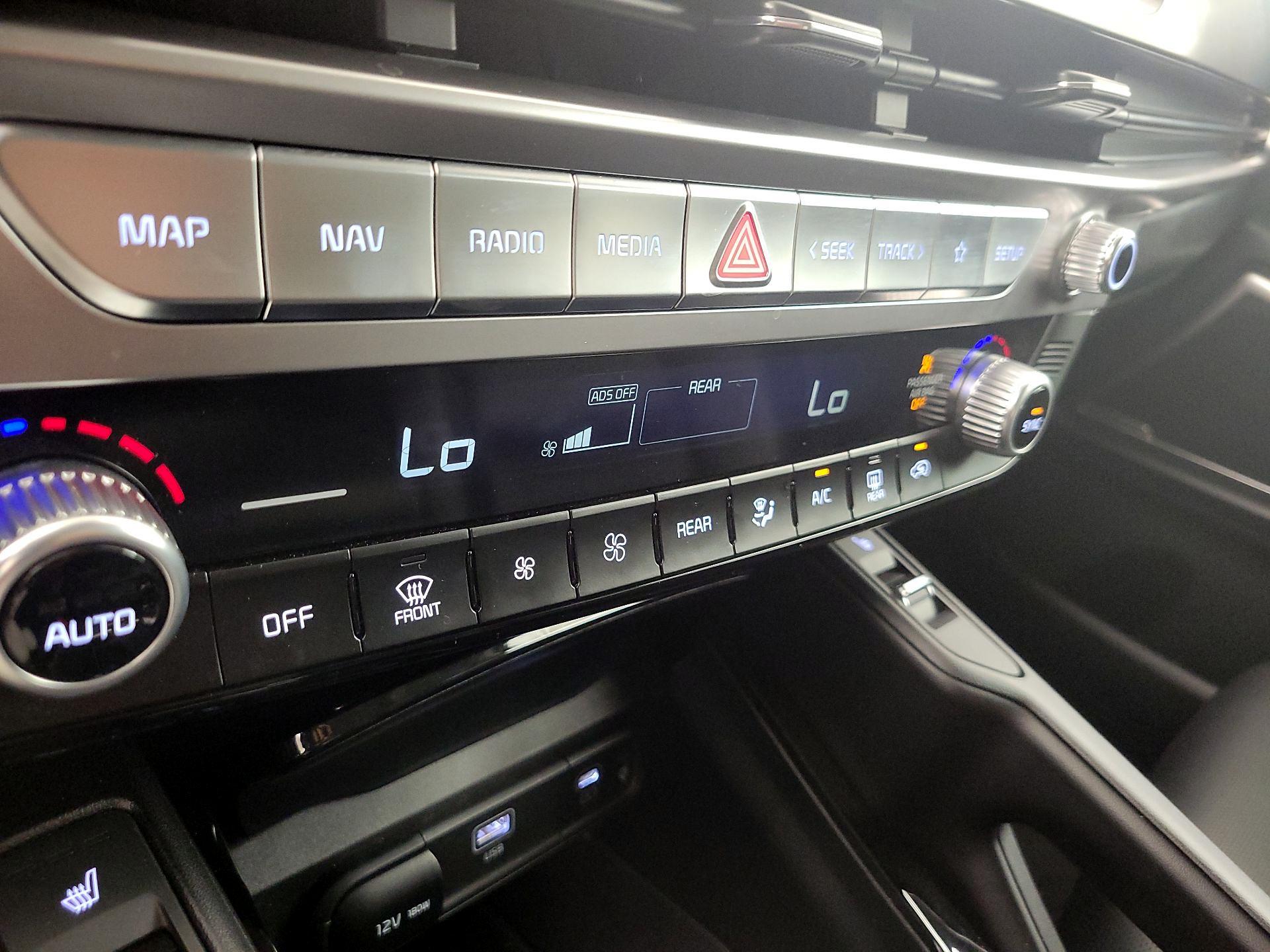 Thumbnail: 2025 Kia Telluride - 17