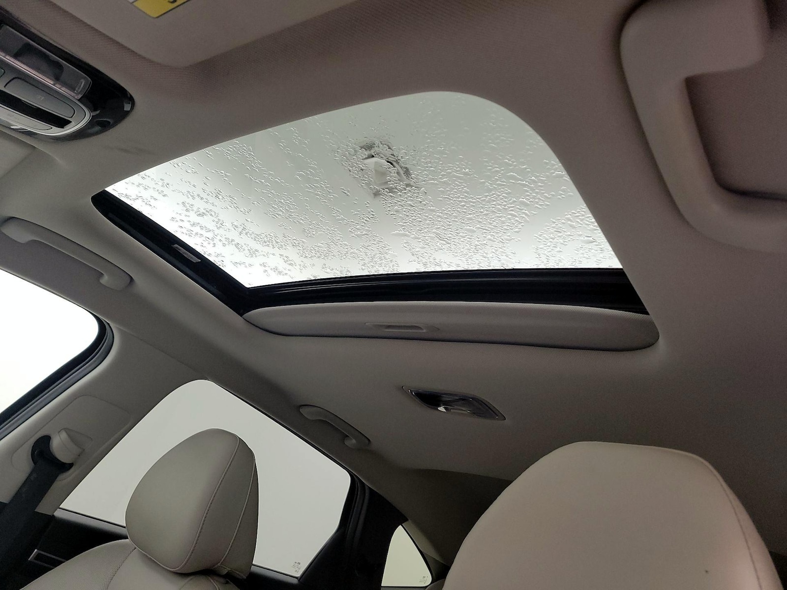 Sunroof(s) & Overhead Airbags