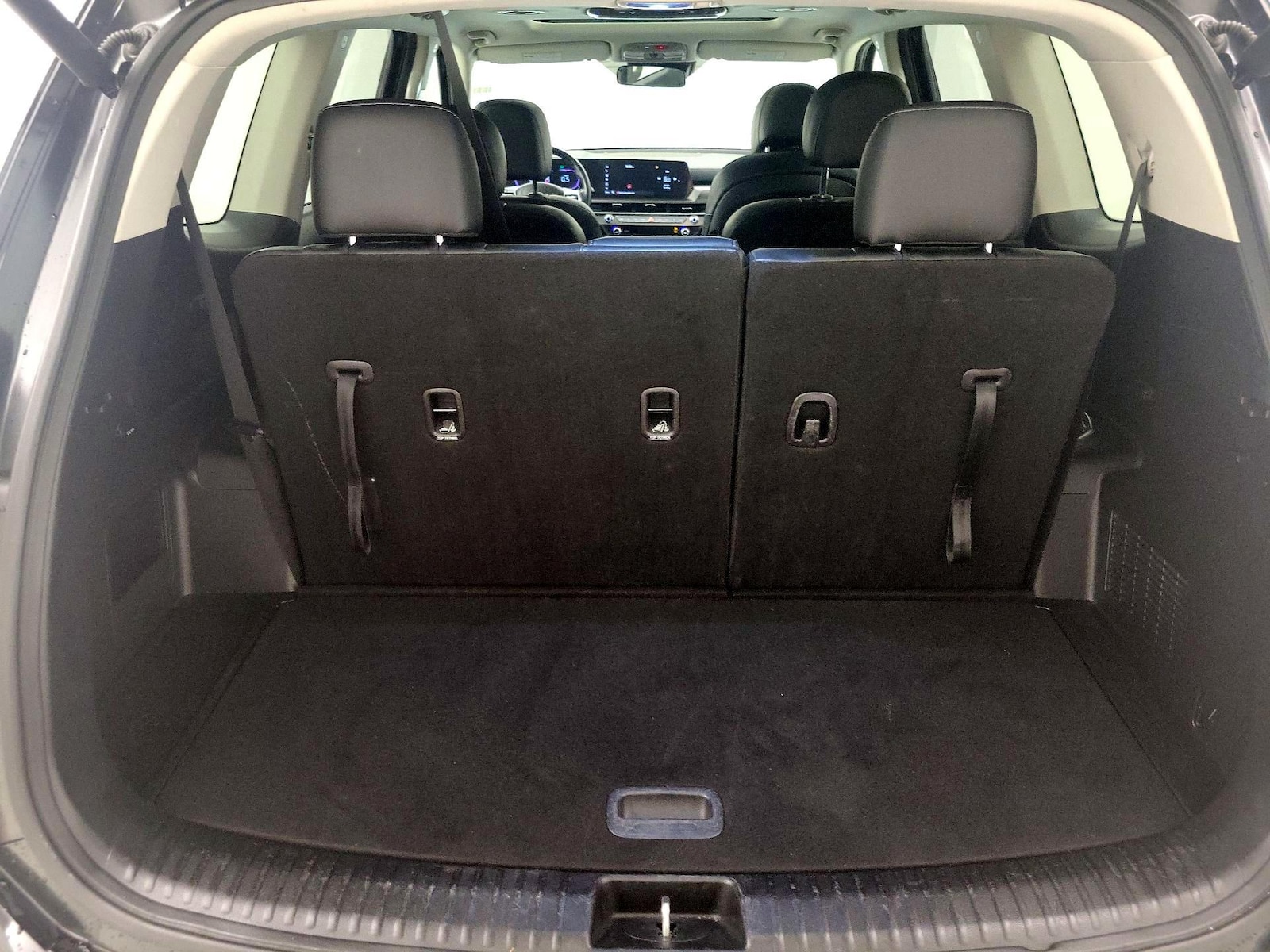 2025 Kia Telluride S - Photo 24