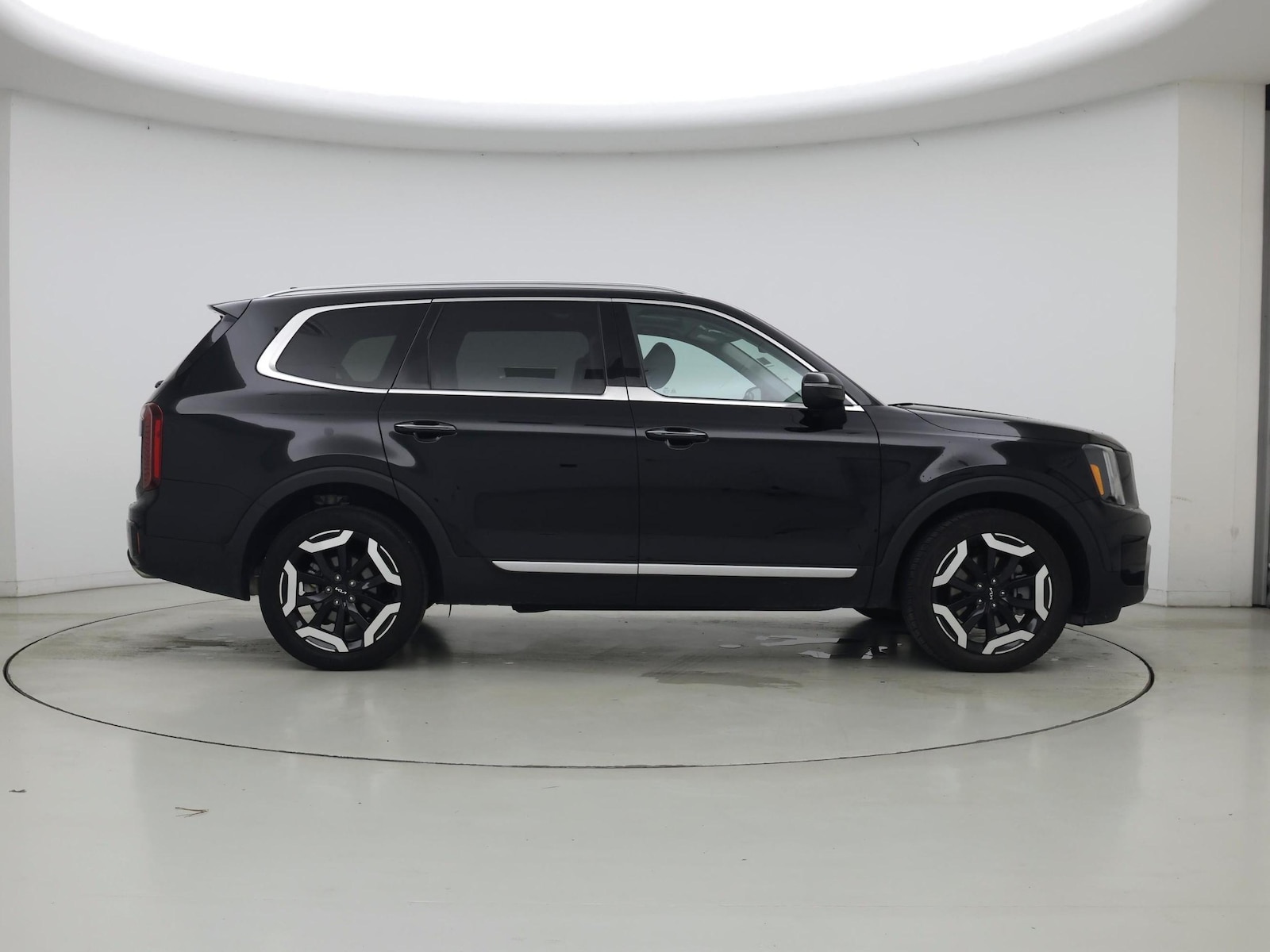 2025 Kia Telluride S - Photo 8