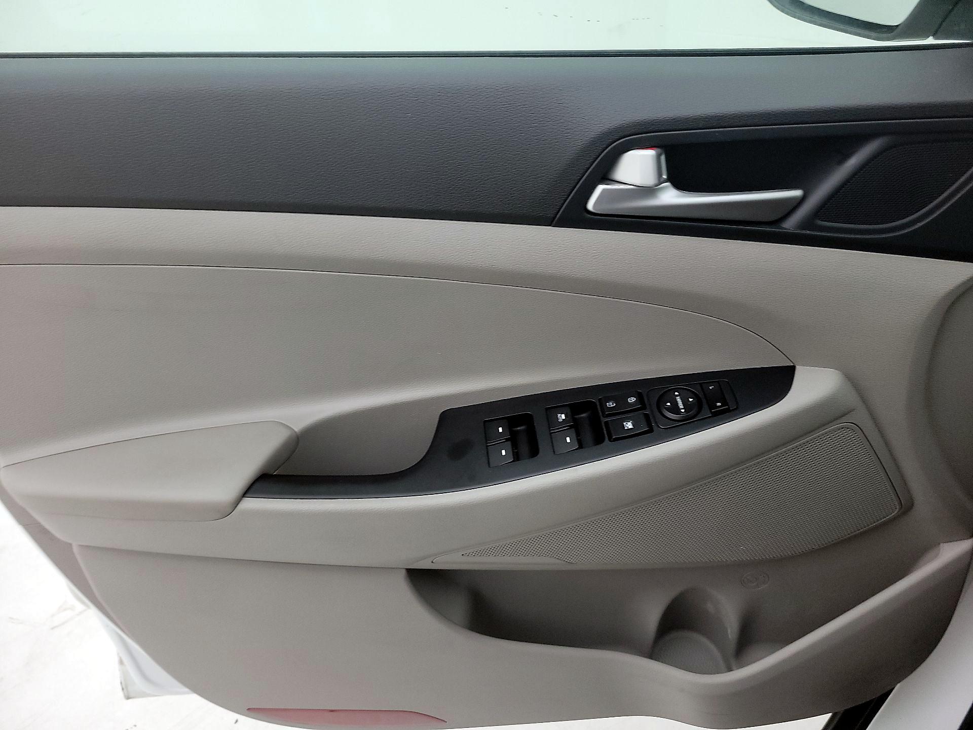 Thumbnail: 2021 Hyundai Tucson - 12