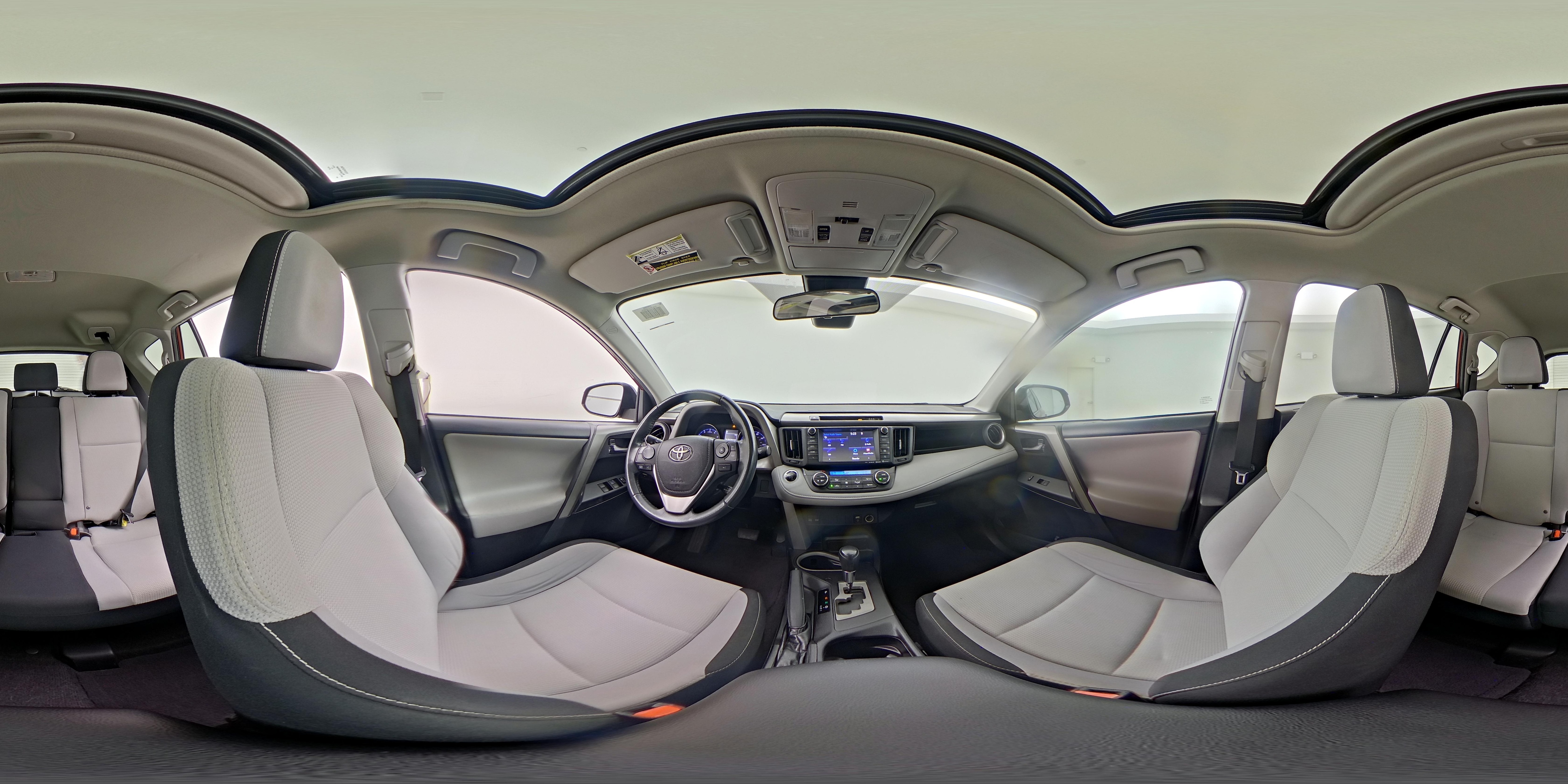 2018 Toyota RAV4 XLE - Photo 25