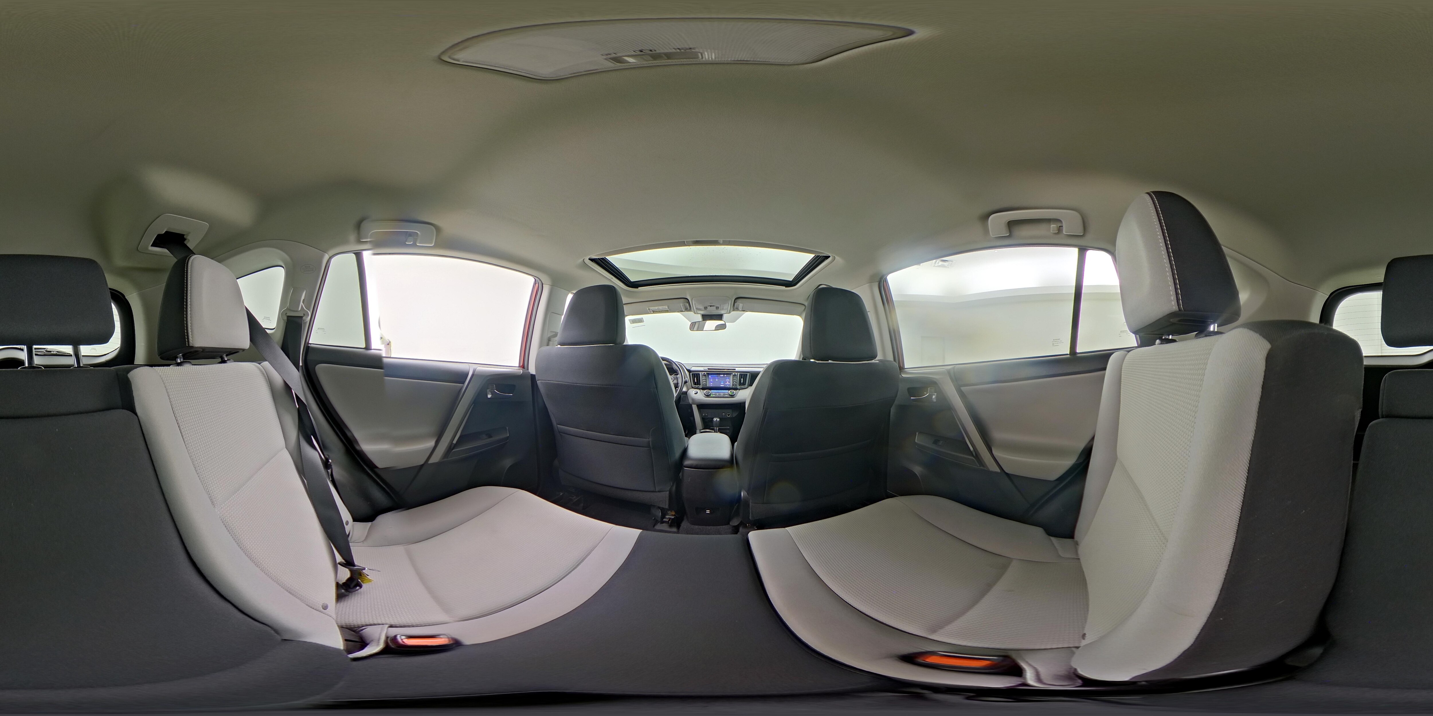 2018 Toyota RAV4 XLE - Photo 26
