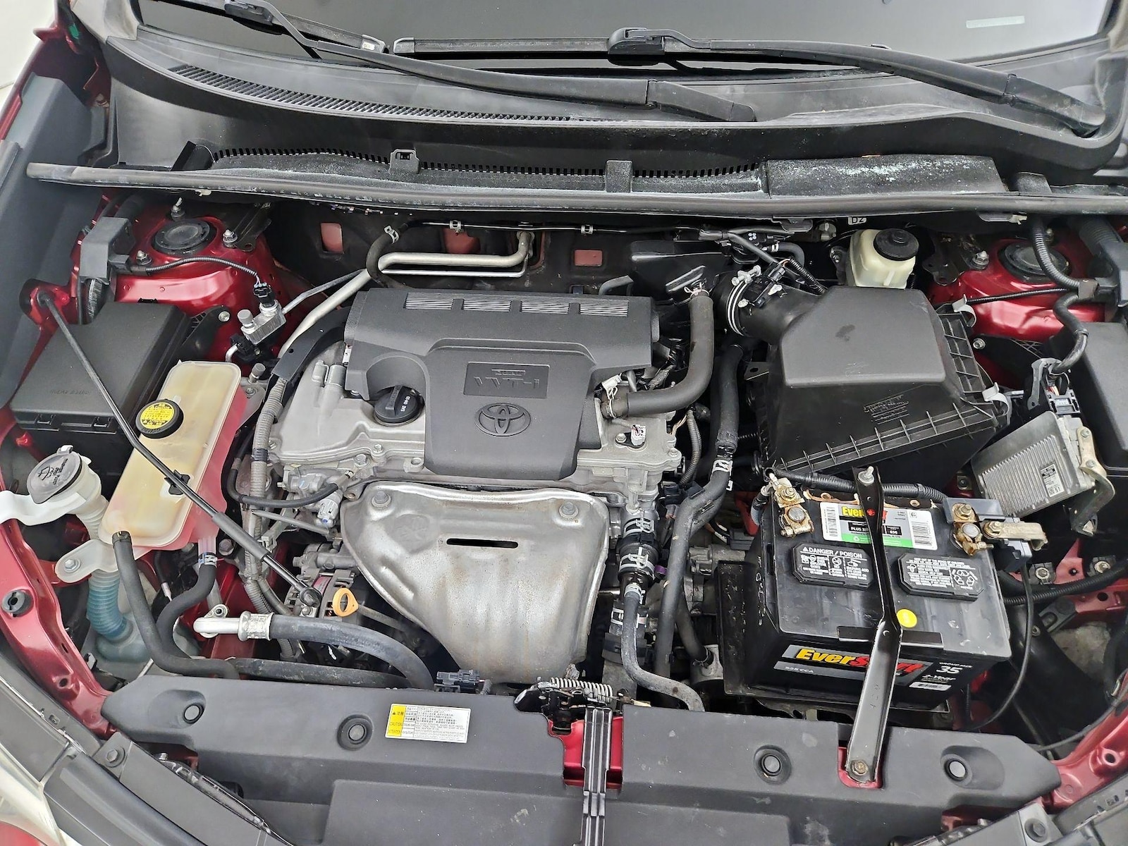 2018 Toyota RAV4 XLE - Photo 23