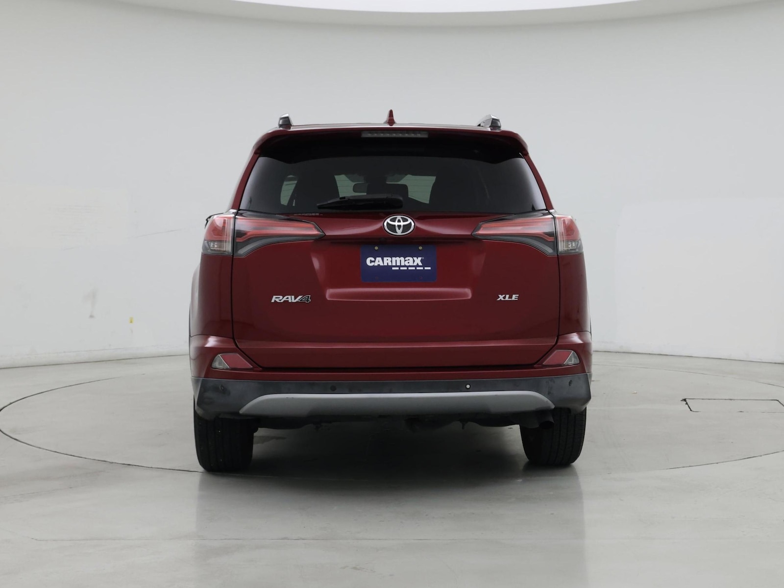 2018 Toyota RAV4 XLE - Photo 7