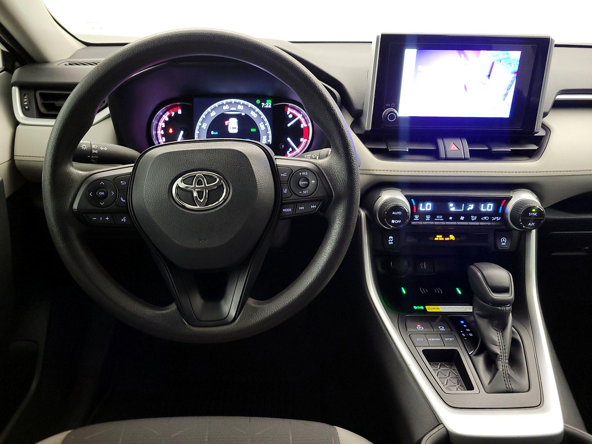 Thumbnail: 2025 Toyota RAV4 - 10