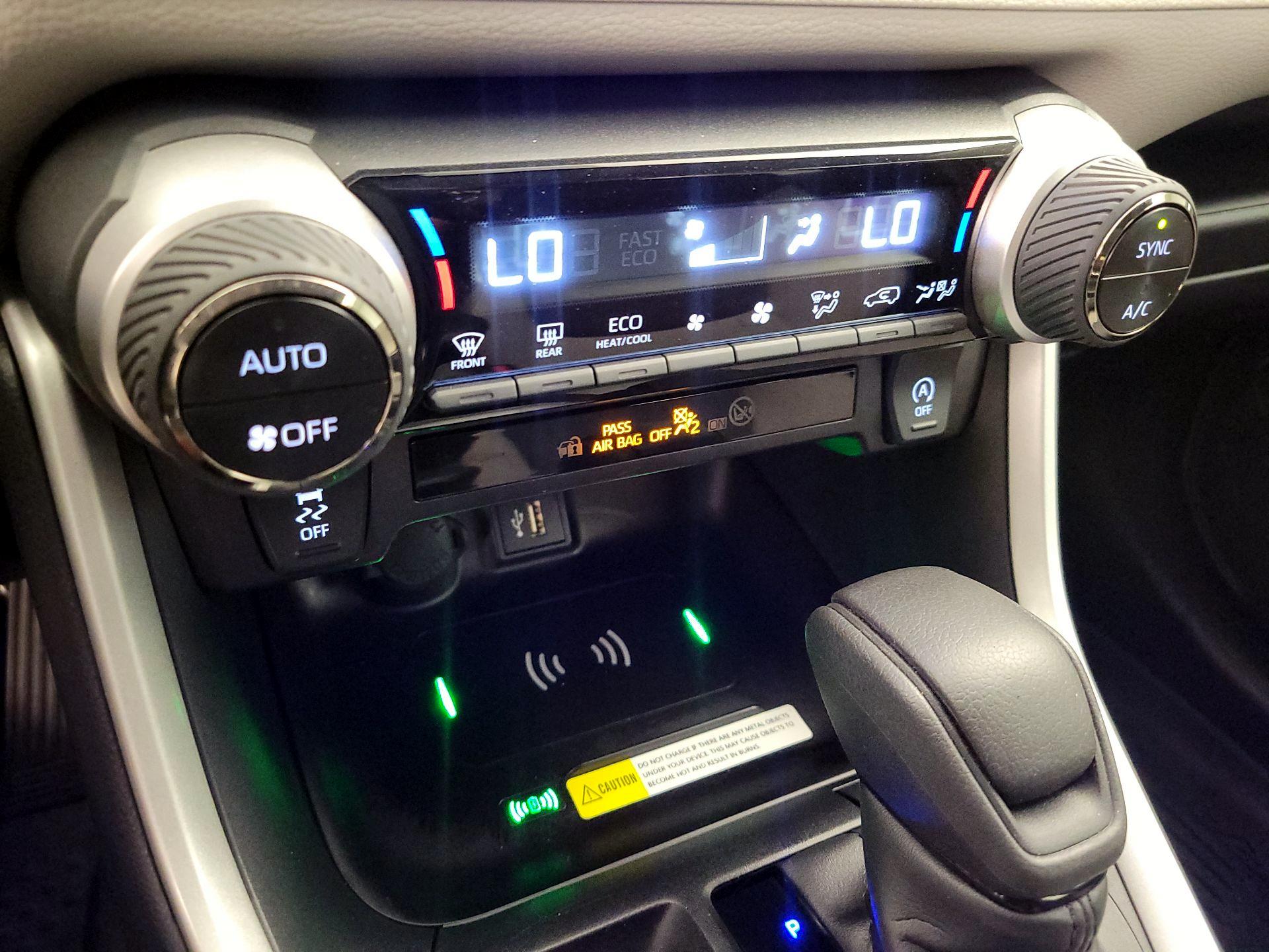 Thumbnail: 2025 Toyota RAV4 - 16