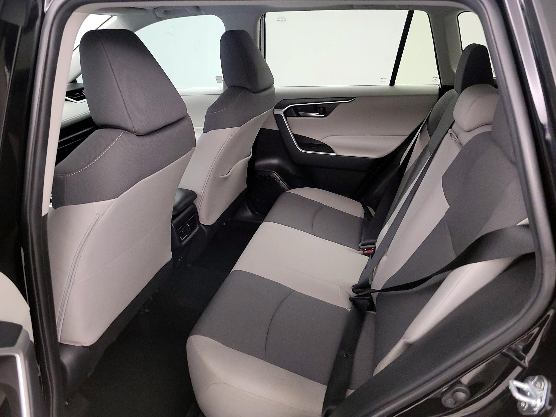 Thumbnail: 2025 Toyota RAV4 - 20