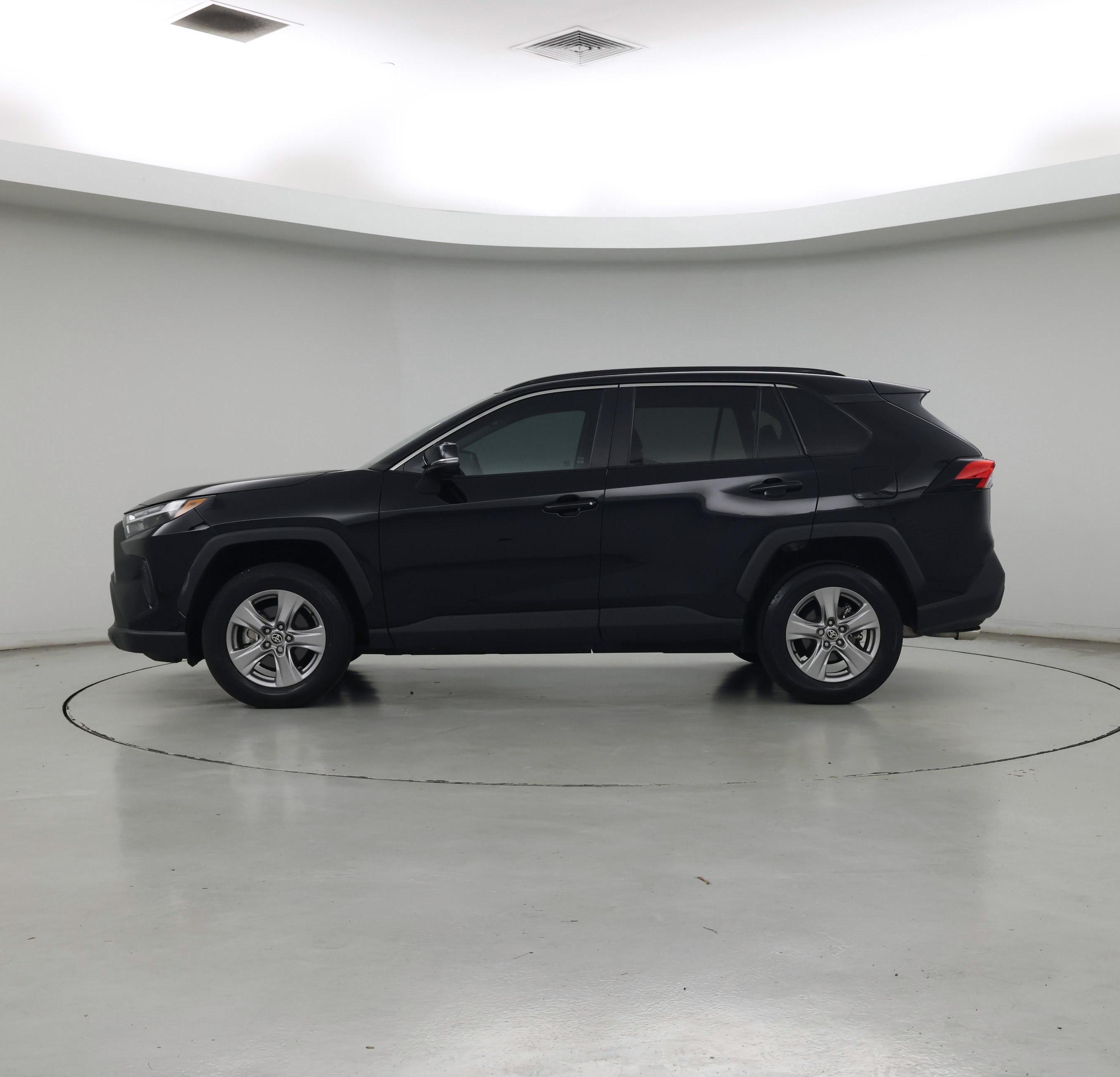Thumbnail: 2025 Toyota RAV4 - 3