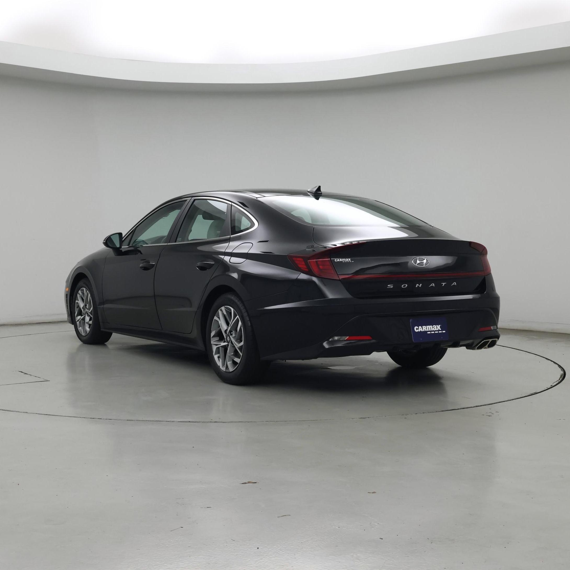 Thumbnail: 2023 Hyundai Sonata - 2