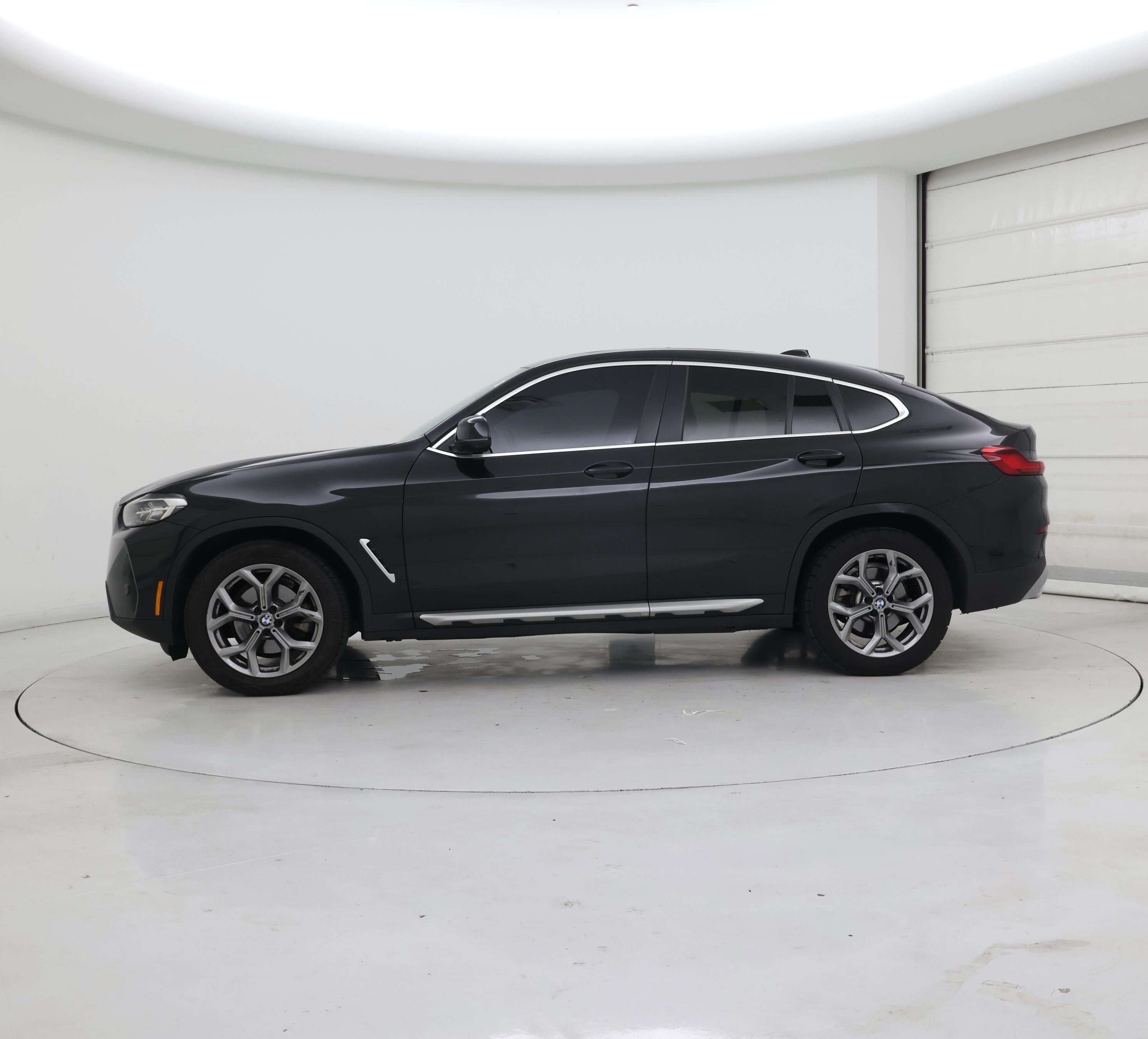 Thumbnail: 2024 BMW X4 - 3