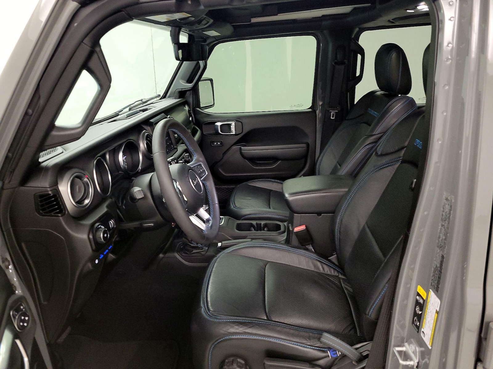 2023 Jeep Wrangler 4xe Rubicon 4XE - Photo 12