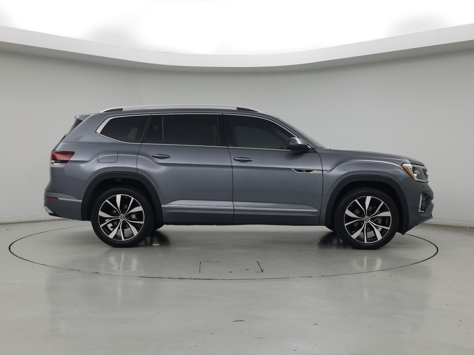 2025 Volkswagen Atlas SEL Premium R-Line - Photo 8