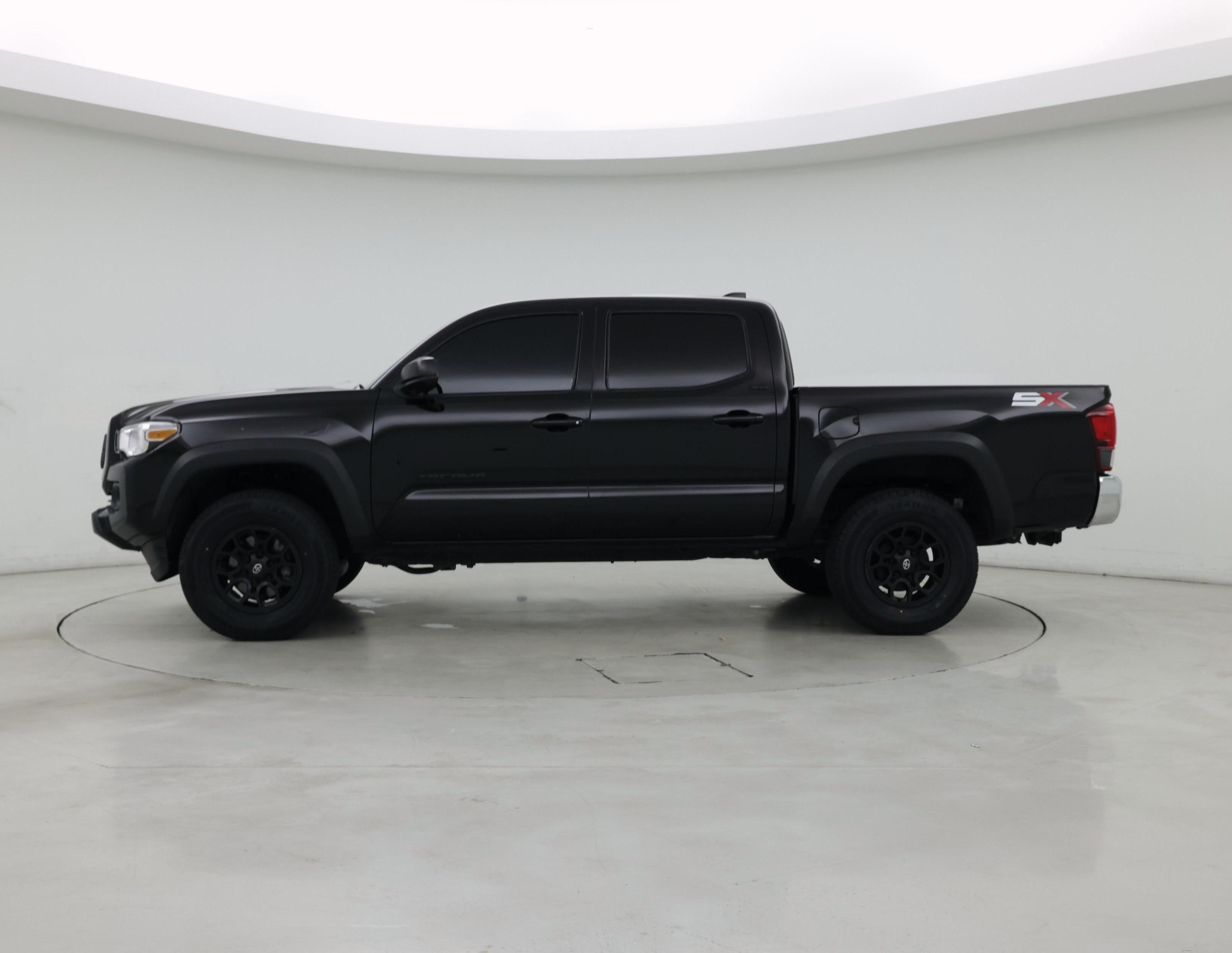 Thumbnail: 2023 Toyota Tacoma - 3