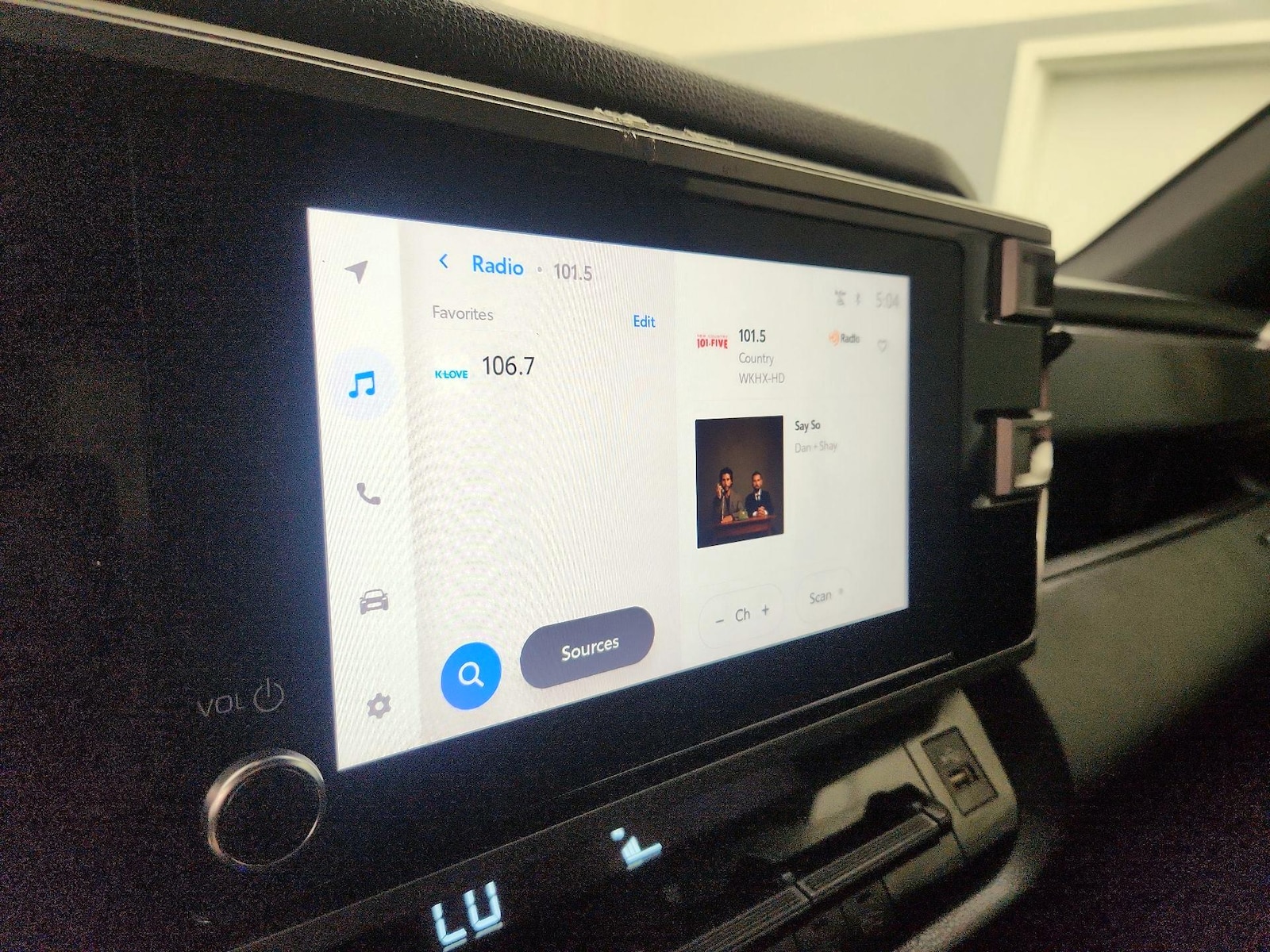 2025 Toyota Tundra SR5 - Photo 16