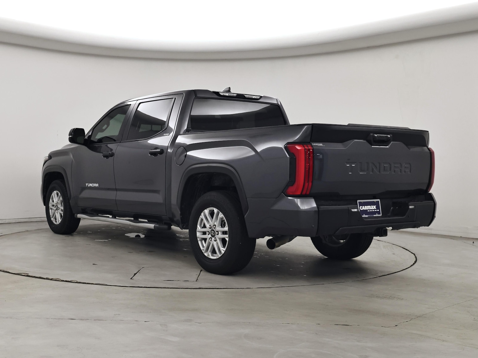 2025 Toyota Tundra SR5 - Photo 3