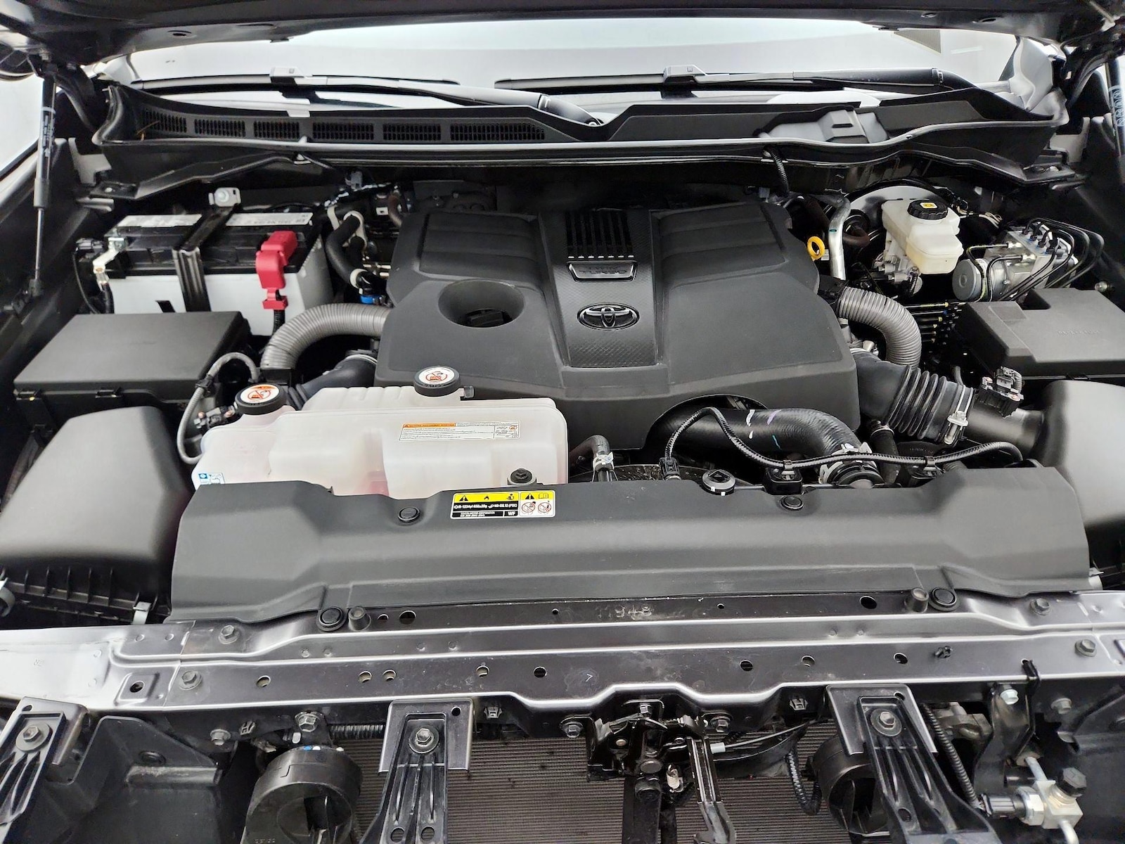 2025 Toyota Tundra SR5 - Photo 22