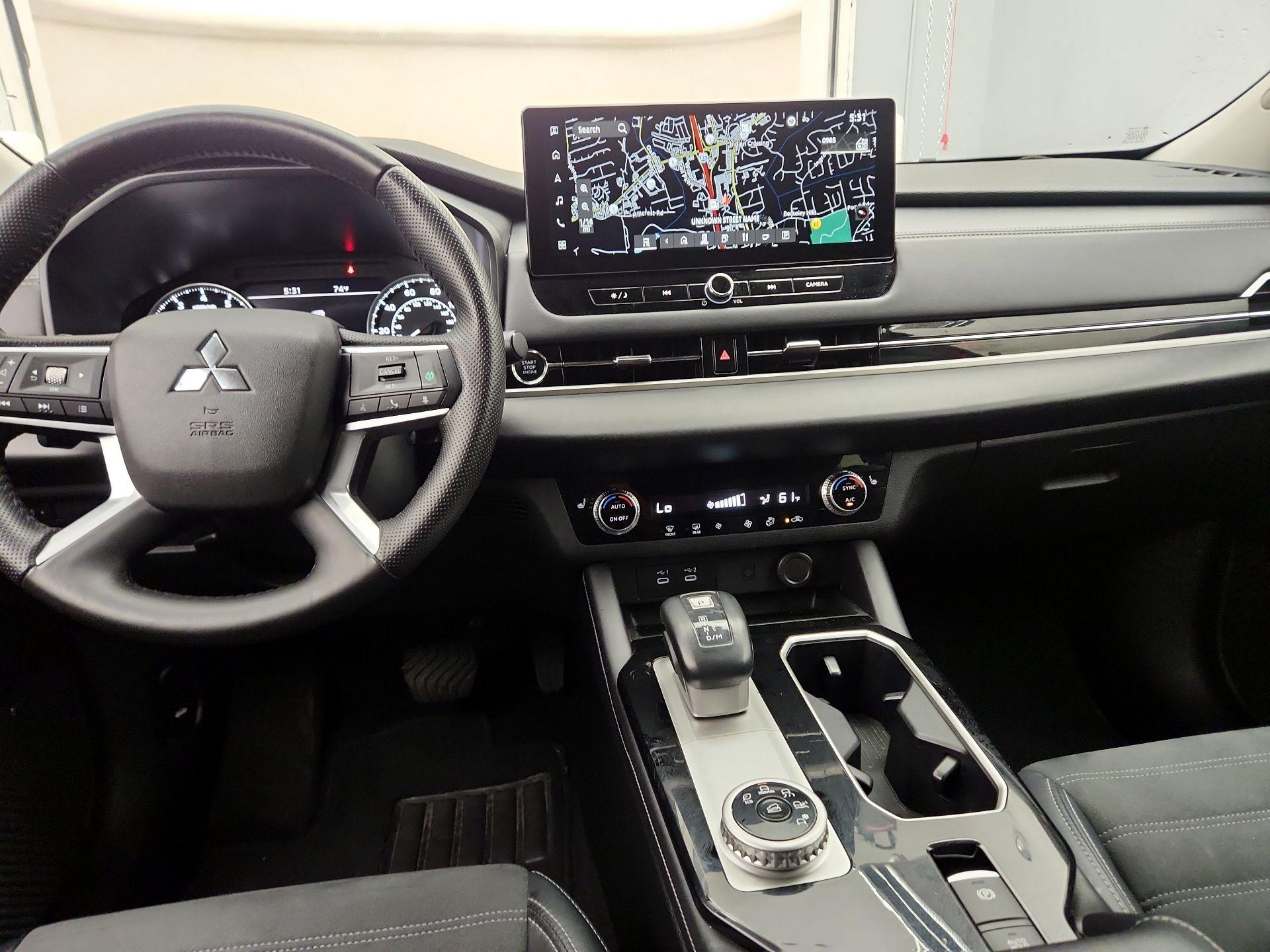 Thumbnail: 2025 Mitsubishi Outlander - 9