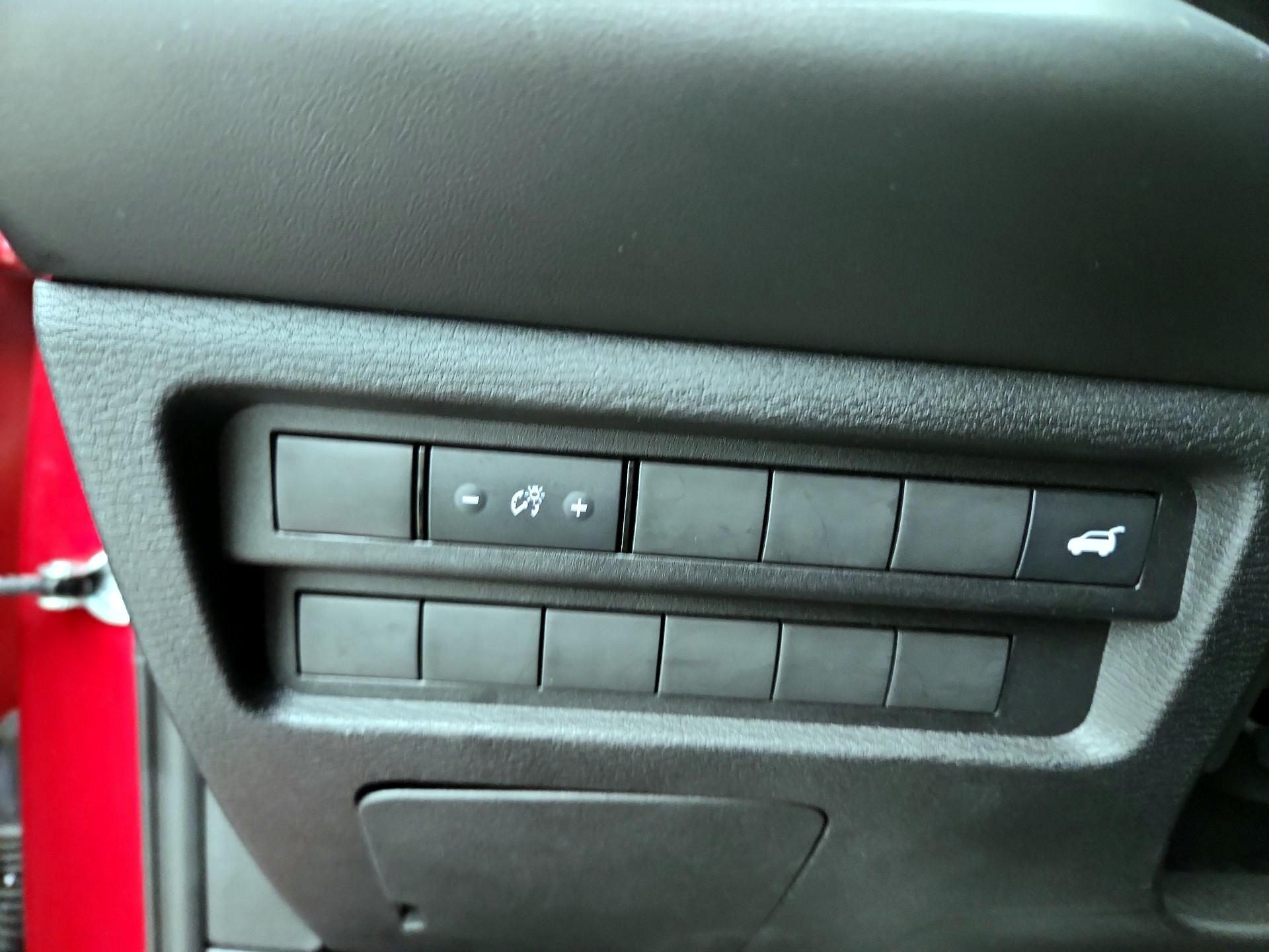 Thumbnail: 2025 Mitsubishi Outlander - 13