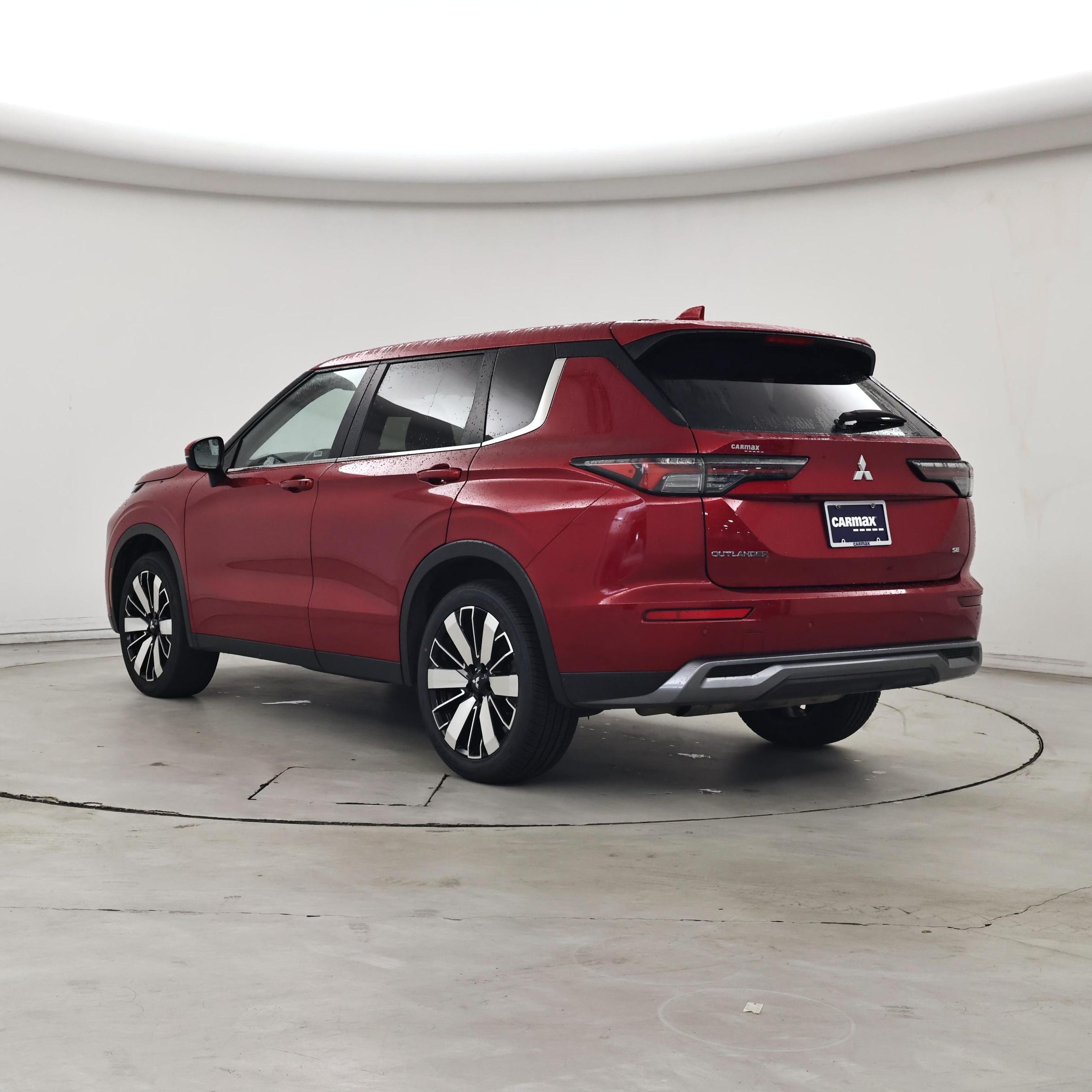 Thumbnail: 2025 Mitsubishi Outlander - 2