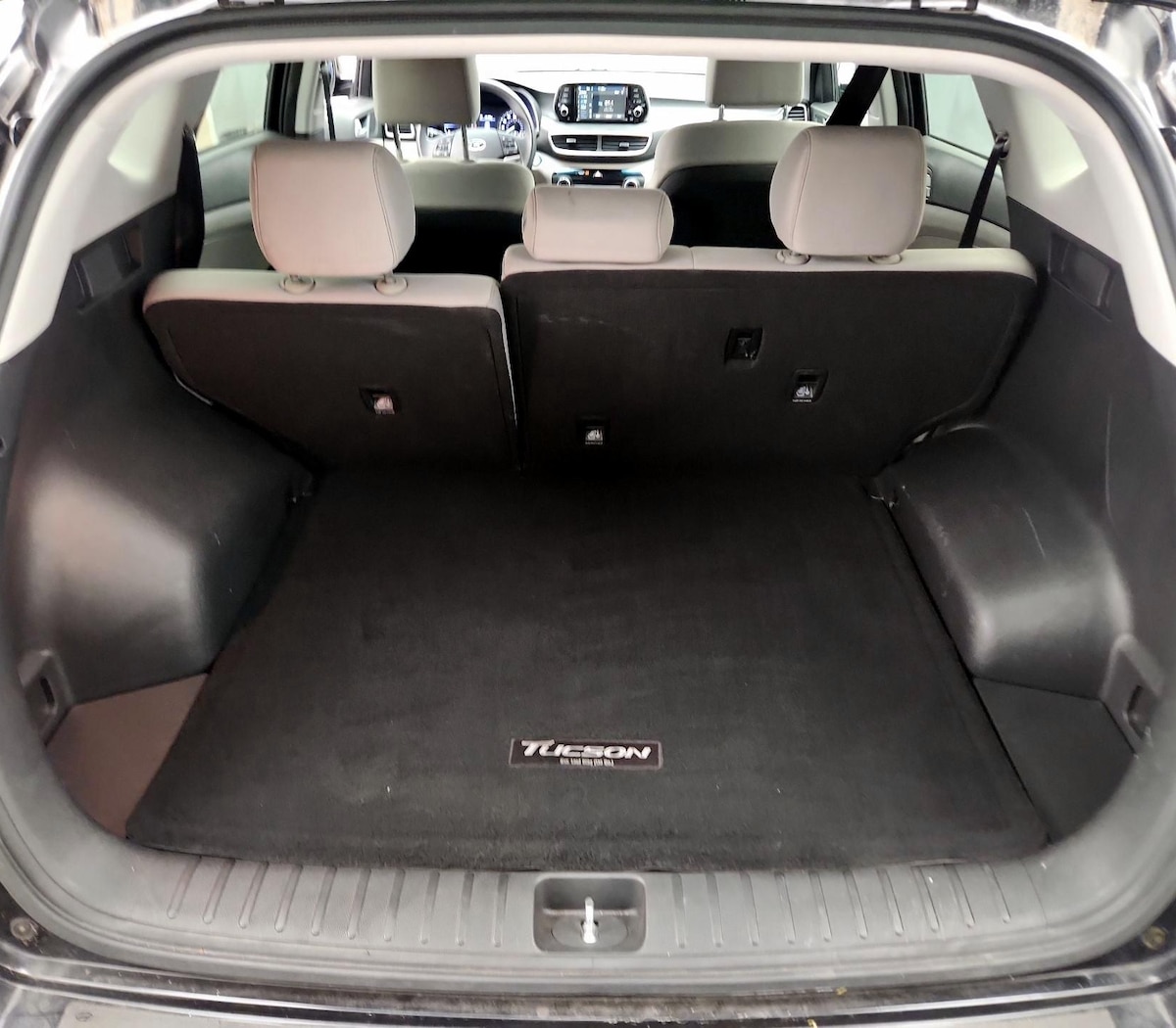 Trunk/Cargo (Seats Up)