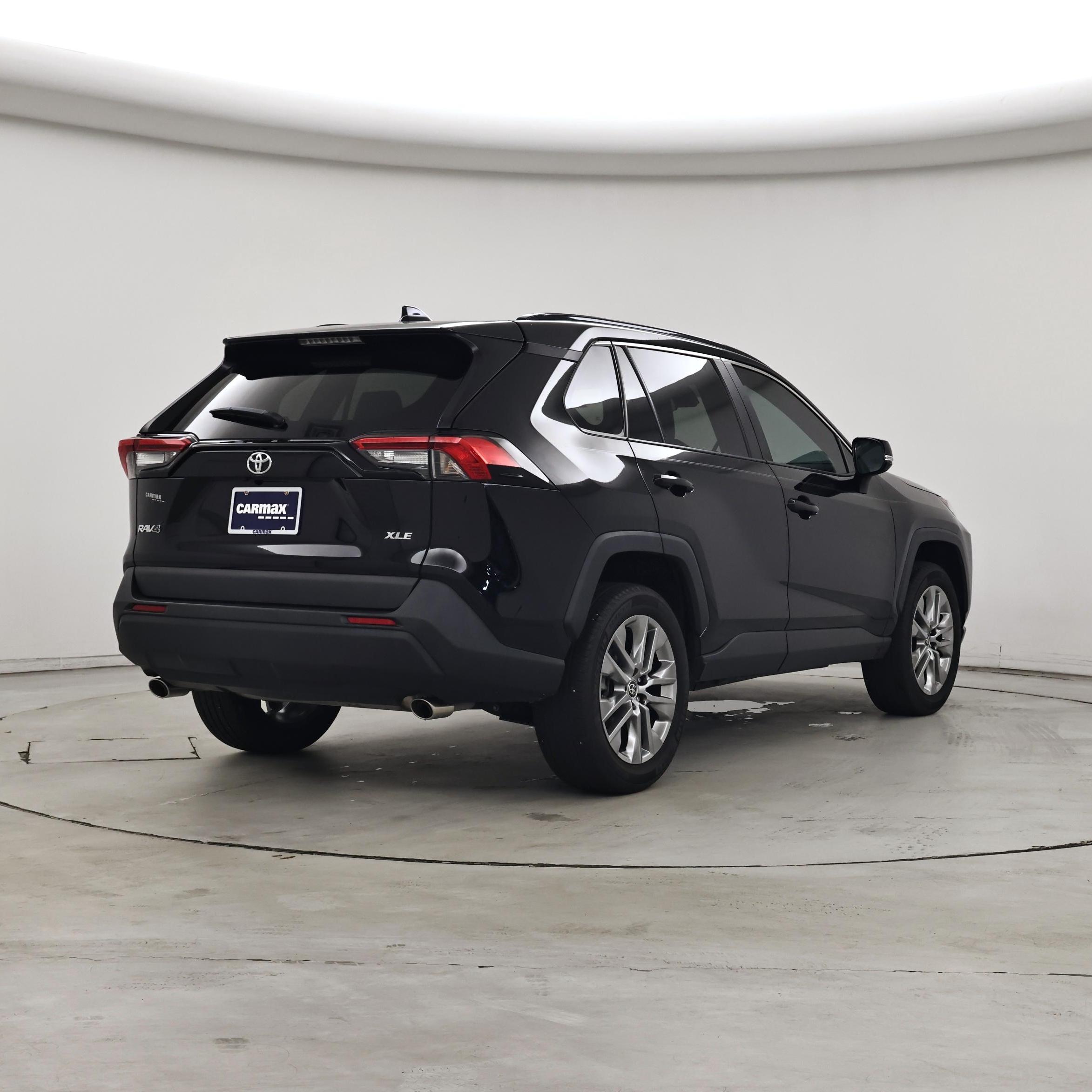 Thumbnail: 2023 Toyota RAV4 - 8