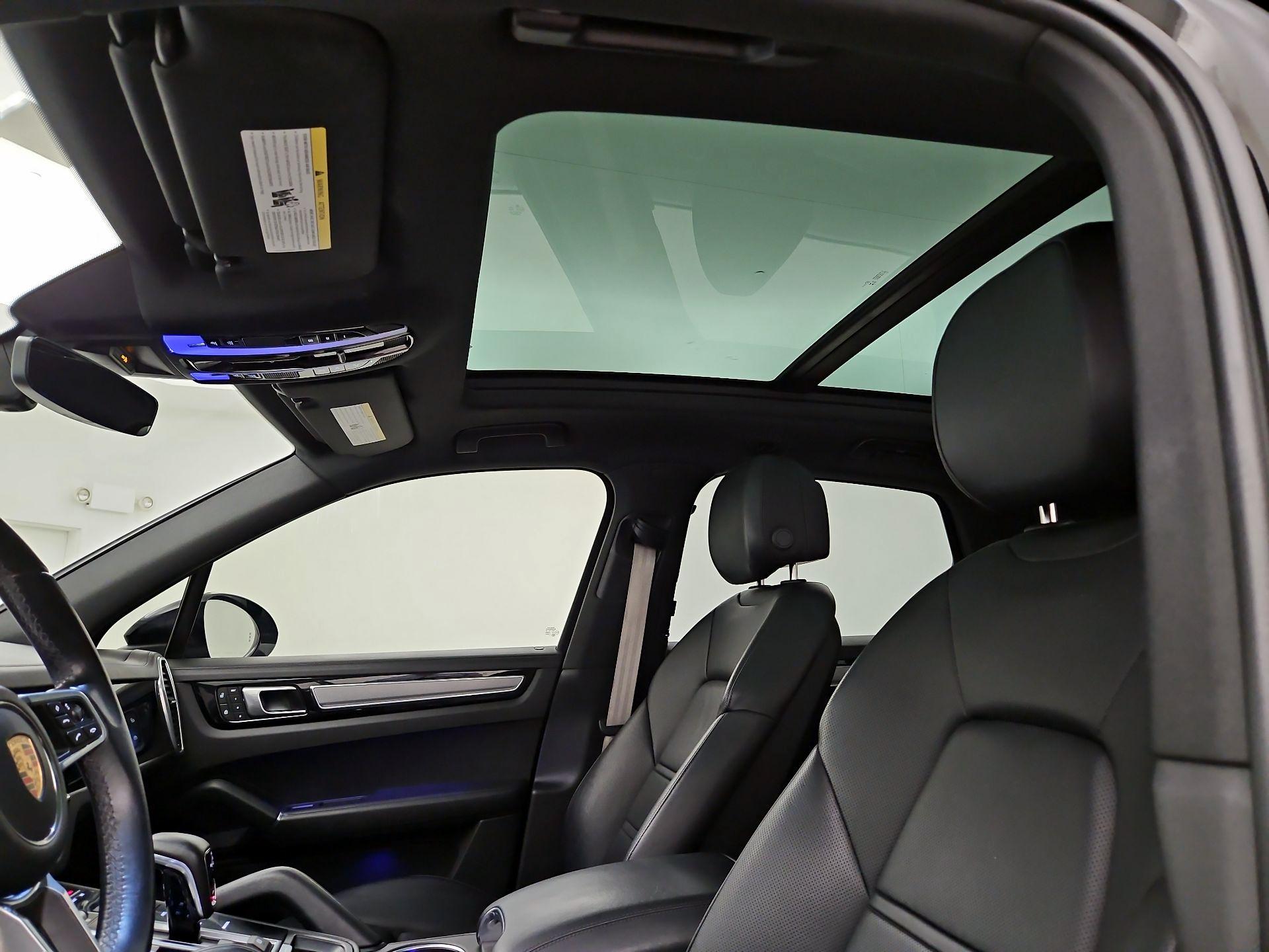 Thumbnail: 2023 Porsche Cayenne - 20