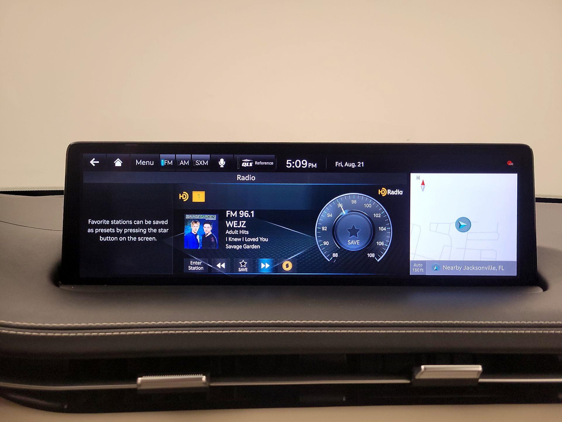Thumbnail: 2022 Genesis GV70 - 16
