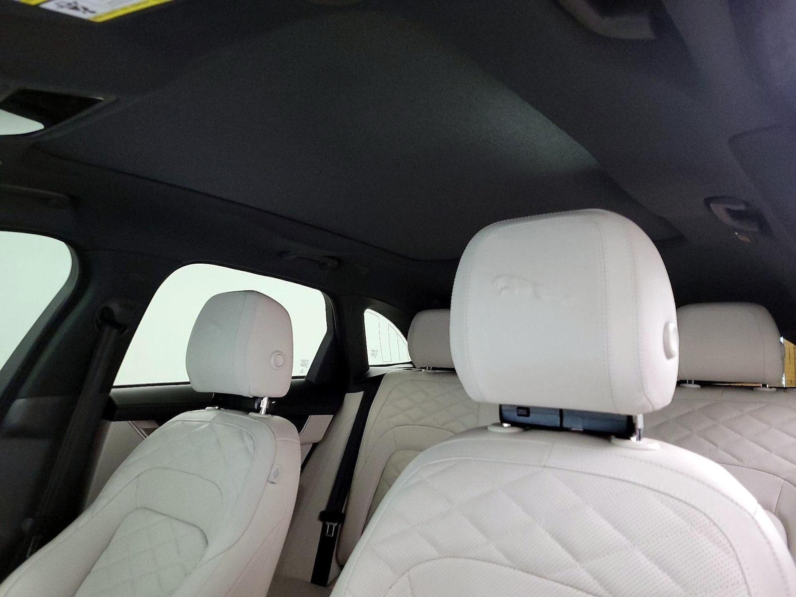 2023 Jaguar F-Pace S - Photo 25