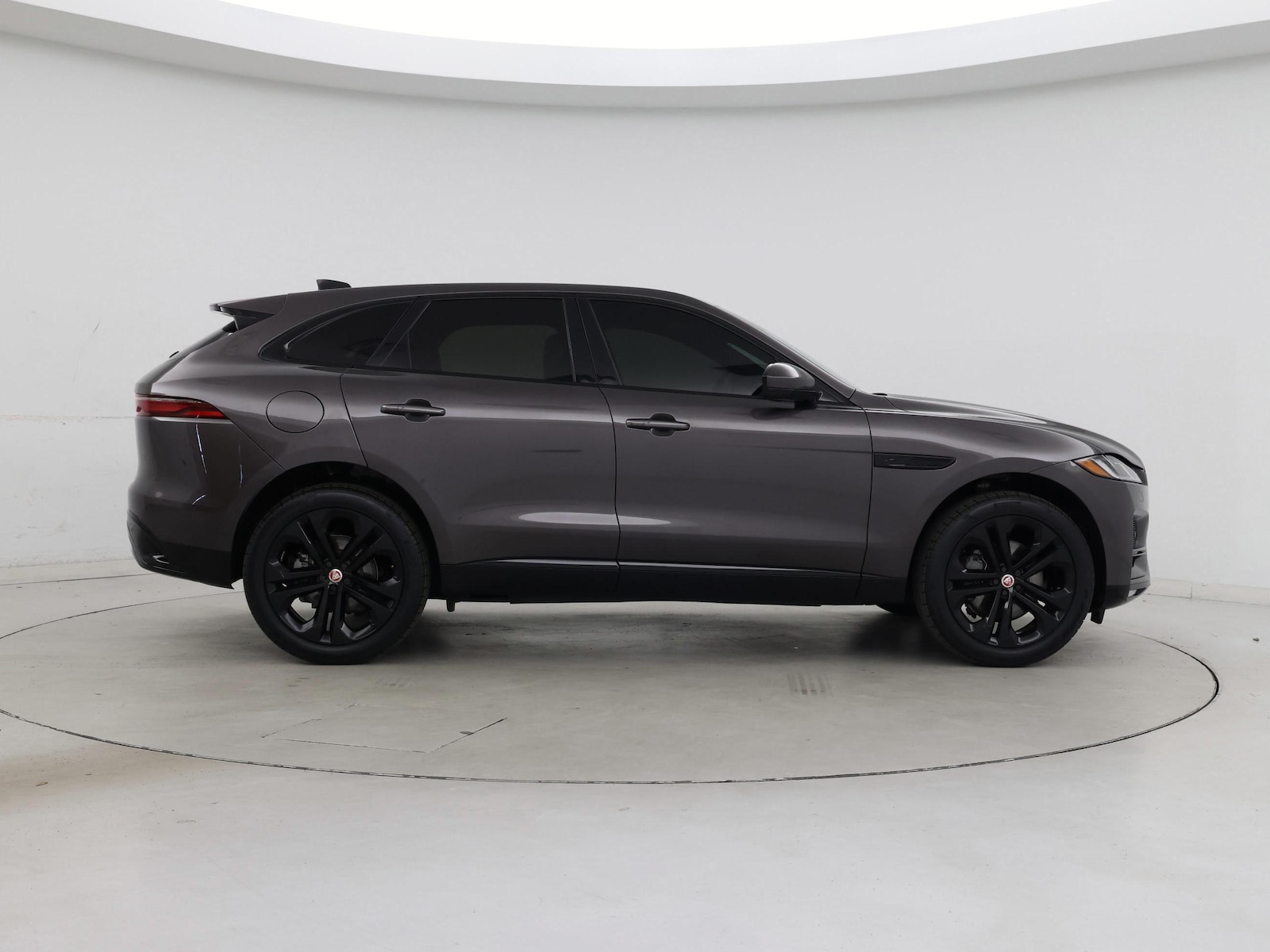2023 Jaguar F-Pace S - Photo 8