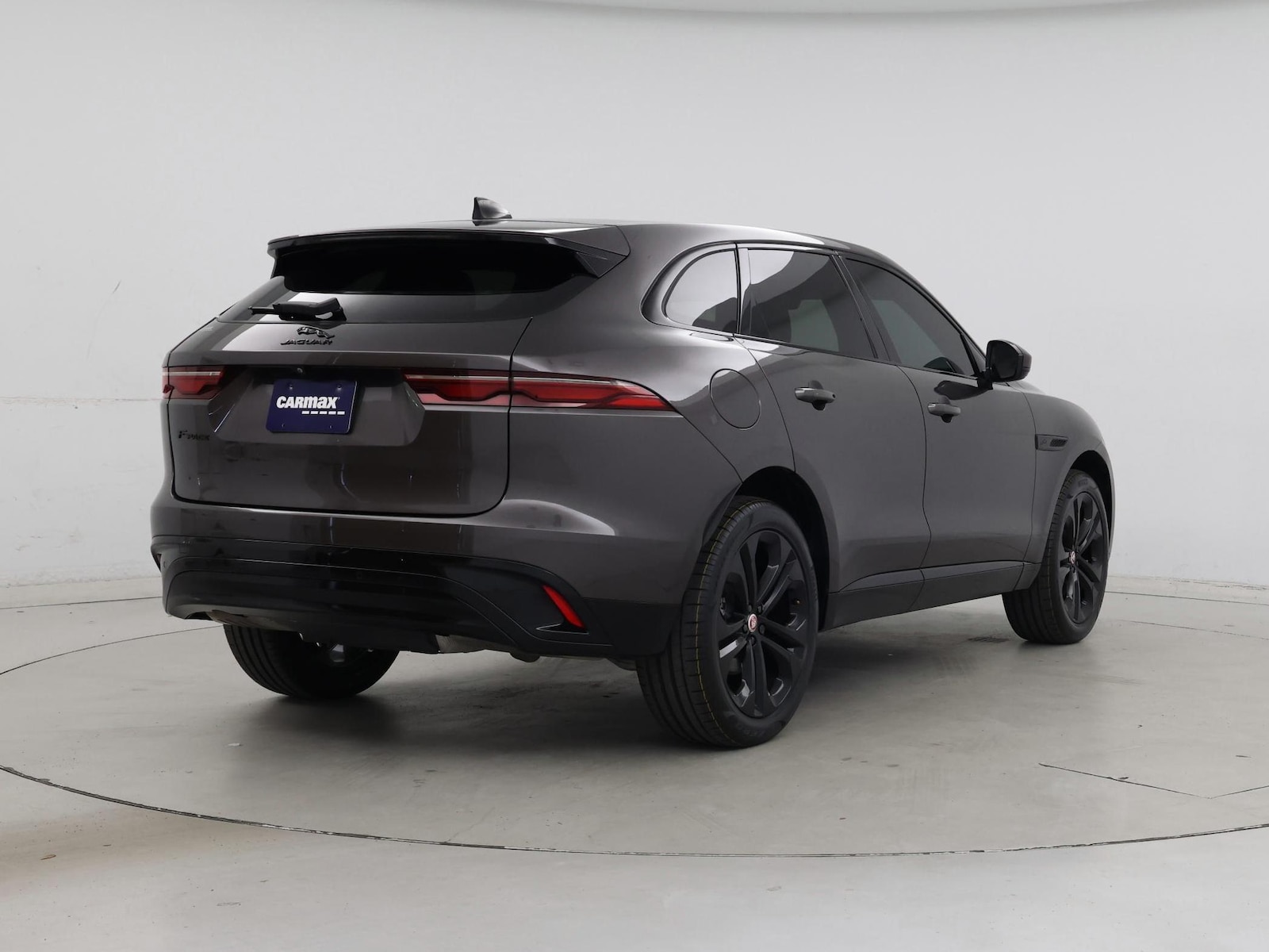 2023 Jaguar F-Pace S - Photo 9
