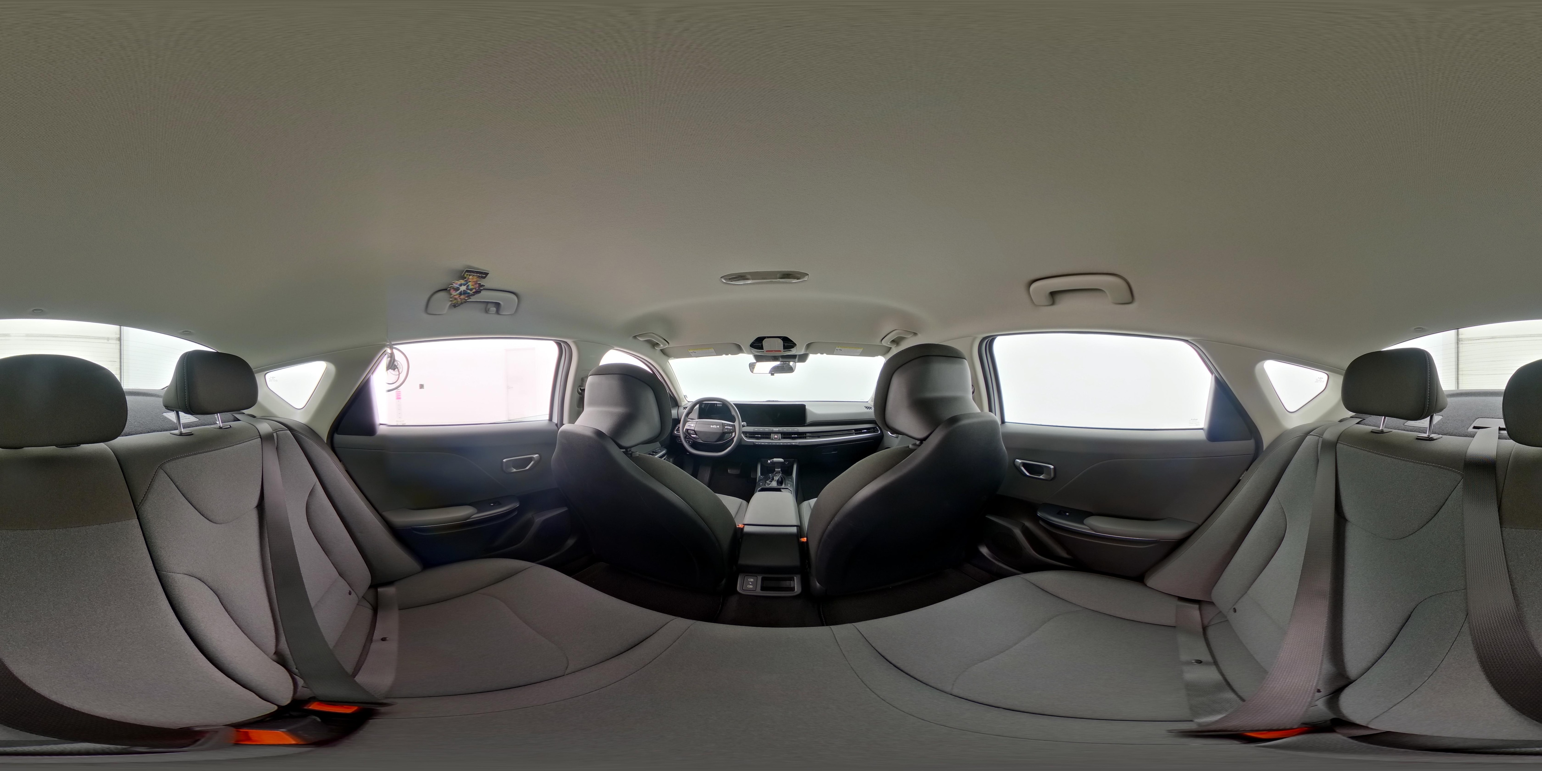 2025 Kia K4 LXS - Photo 25
