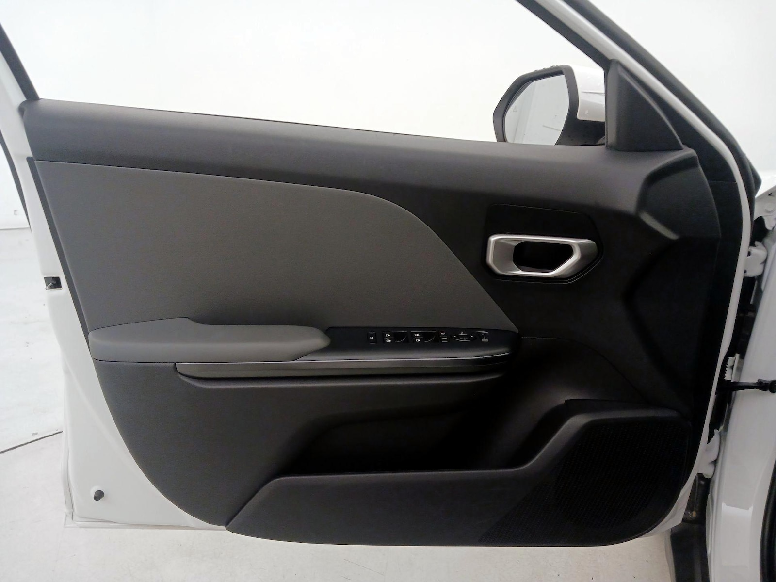 2025 Kia K4 LXS - Photo 13