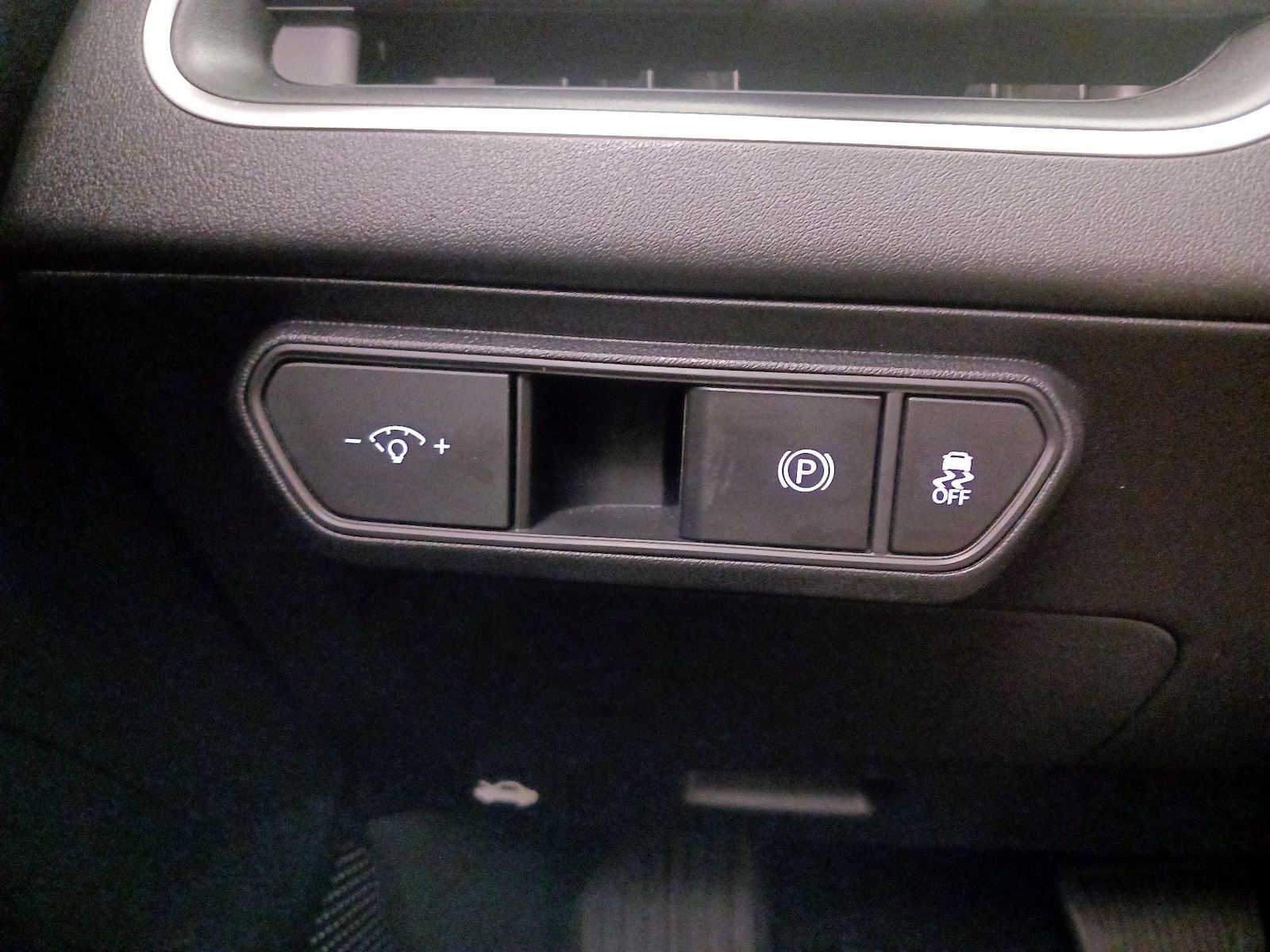 2025 Kia K4 LXS - Photo 14