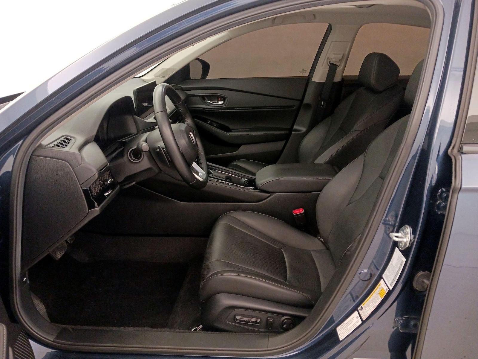 2025 Honda Accord Hybrid Touring - Photo 12