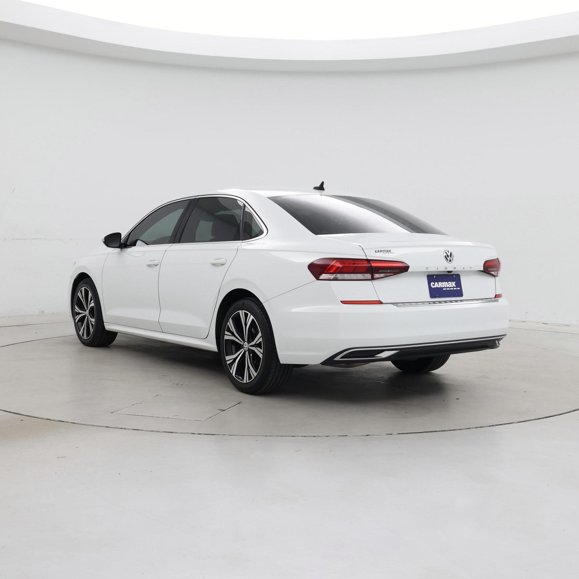 Thumbnail: 2021 Volkswagen Passat - 2