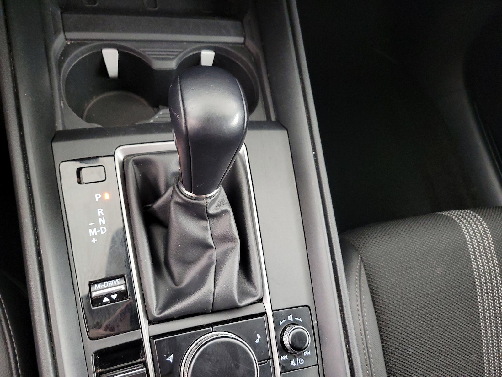 2025 Mazda CX-50 Preferred - Photo 19