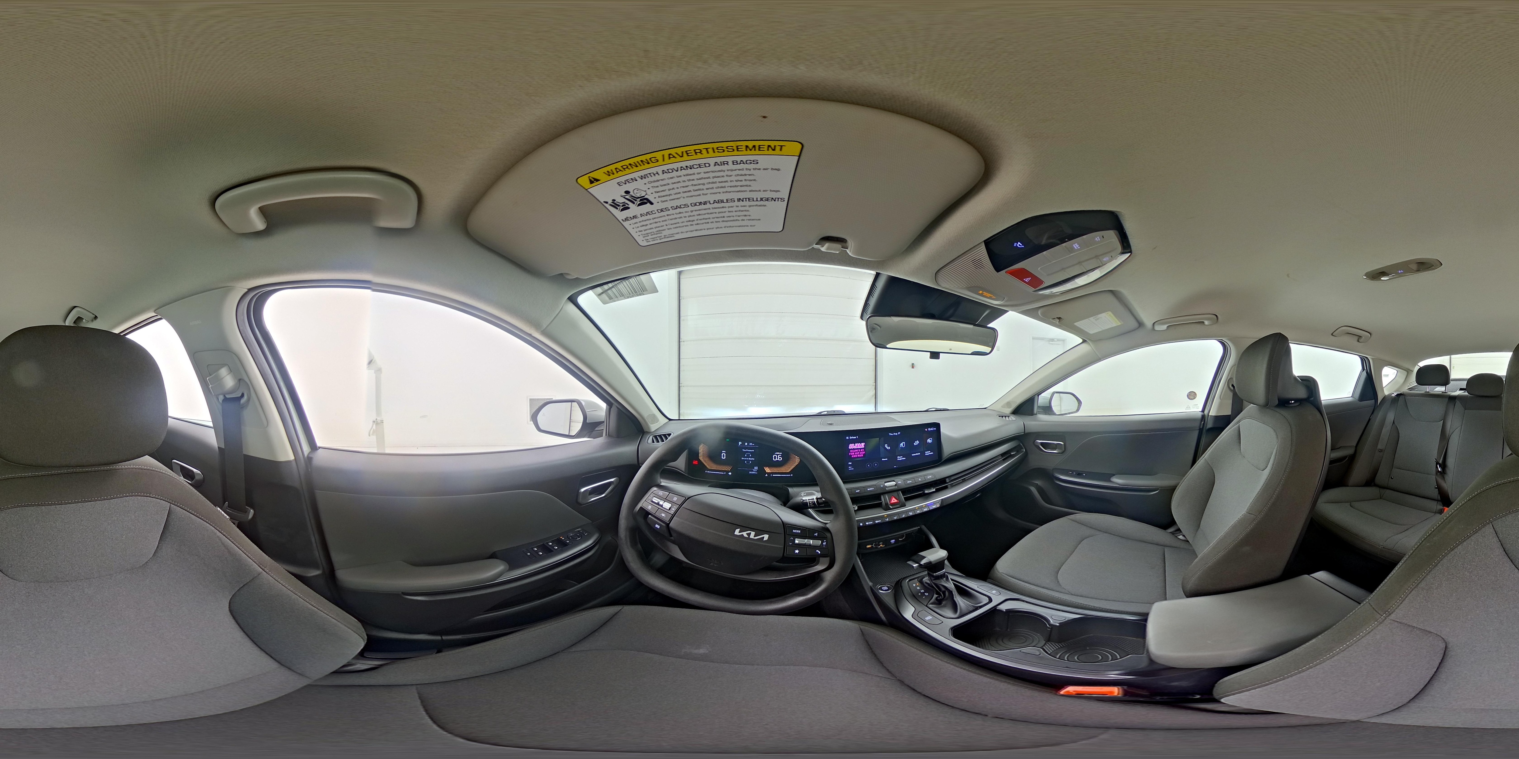 2025 Kia K4 LXS - Photo 26