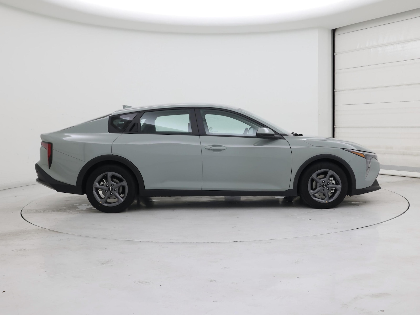 2025 Kia K4 LXS - Photo 8