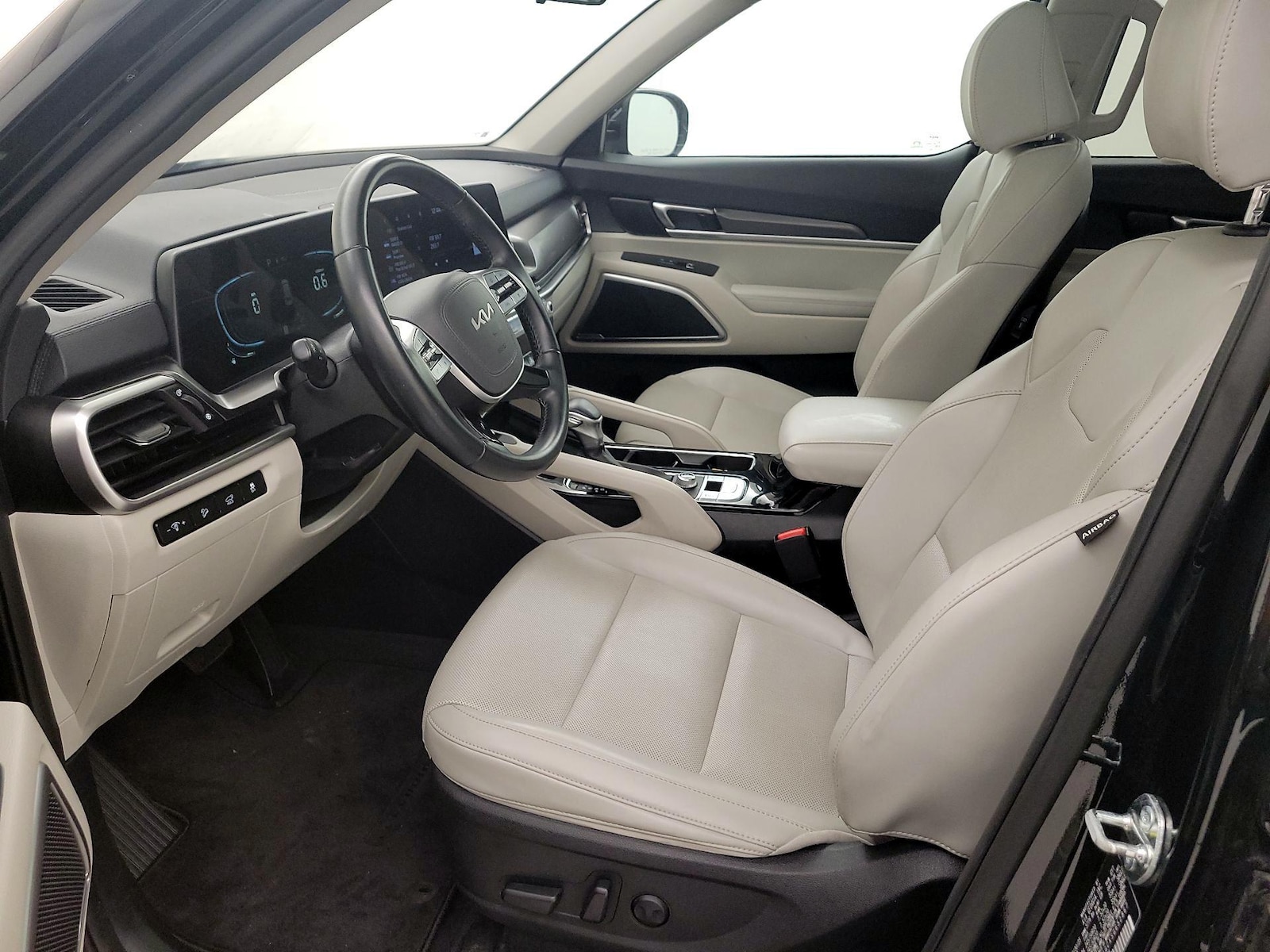 2025 Kia Telluride S - Photo 12