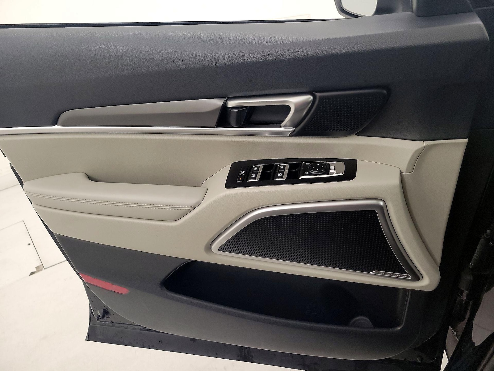 2025 Kia Telluride S - Photo 13