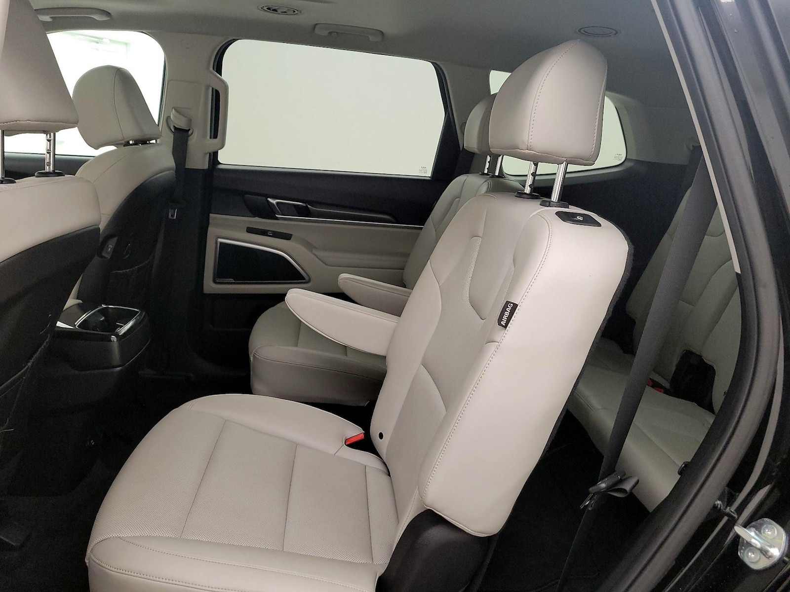 2025 Kia Telluride S - Photo 22