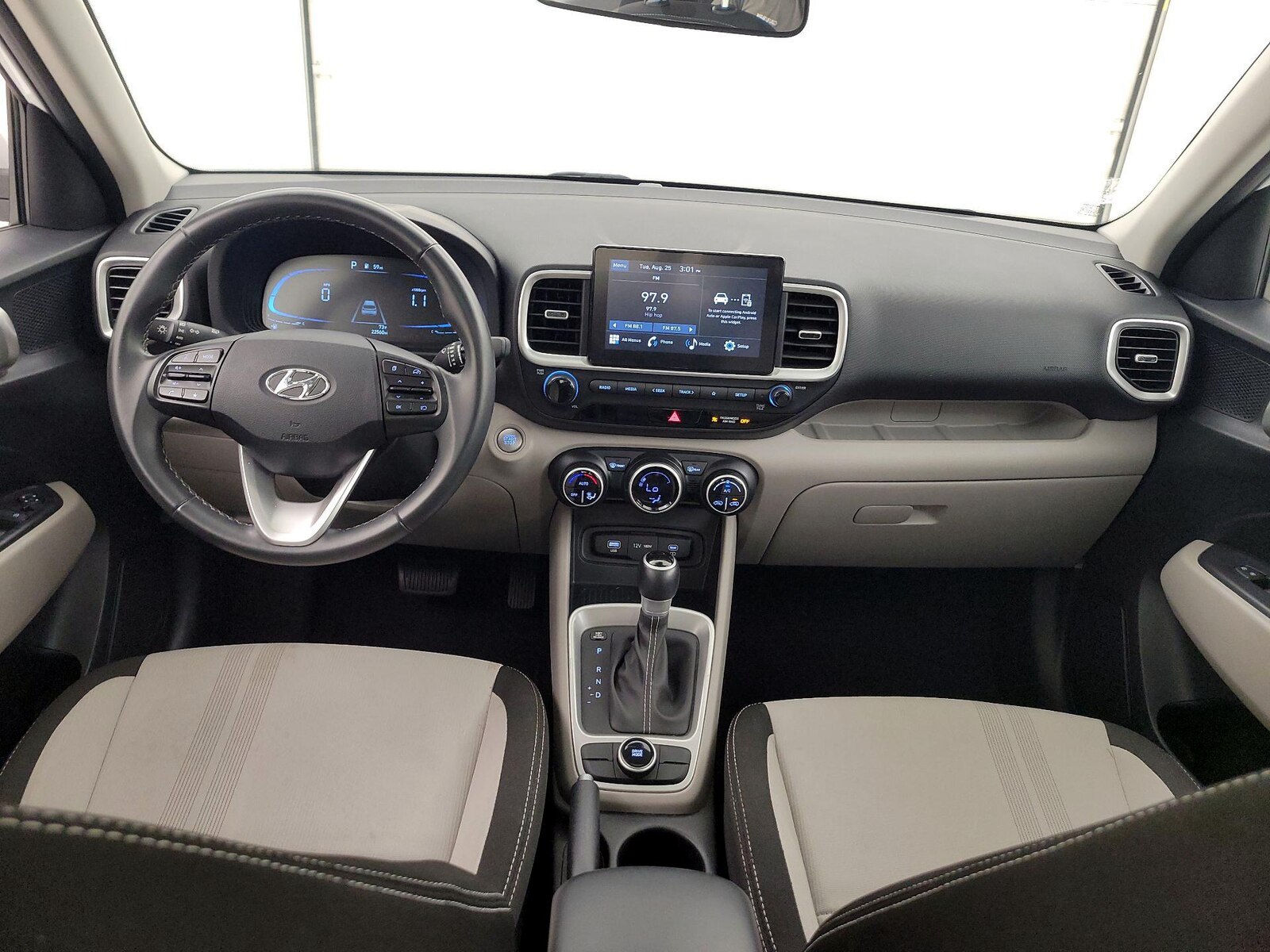 Apple CarPlay® & Android Auto™