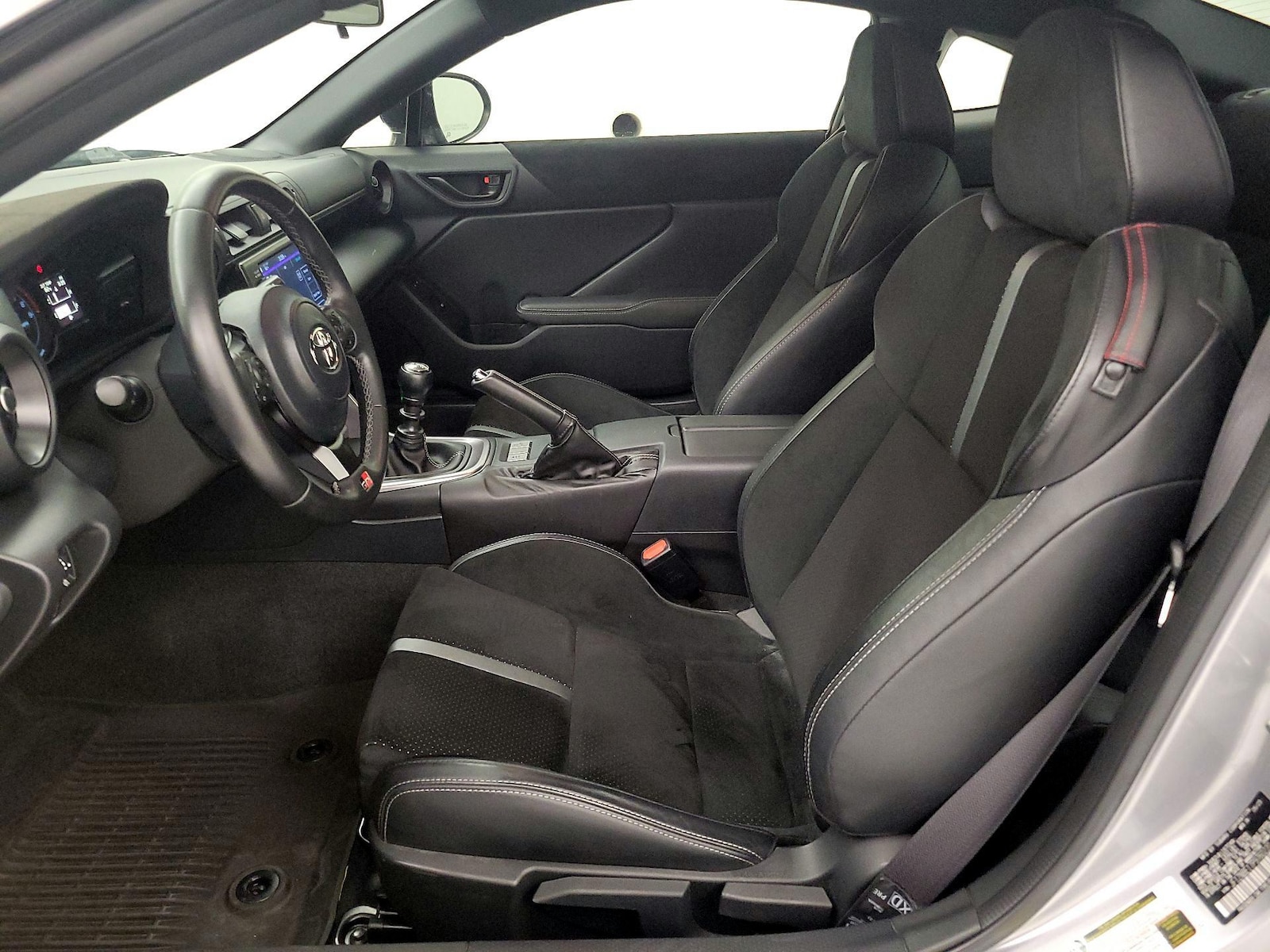 2023 Toyota GR86 Premium - Photo 12