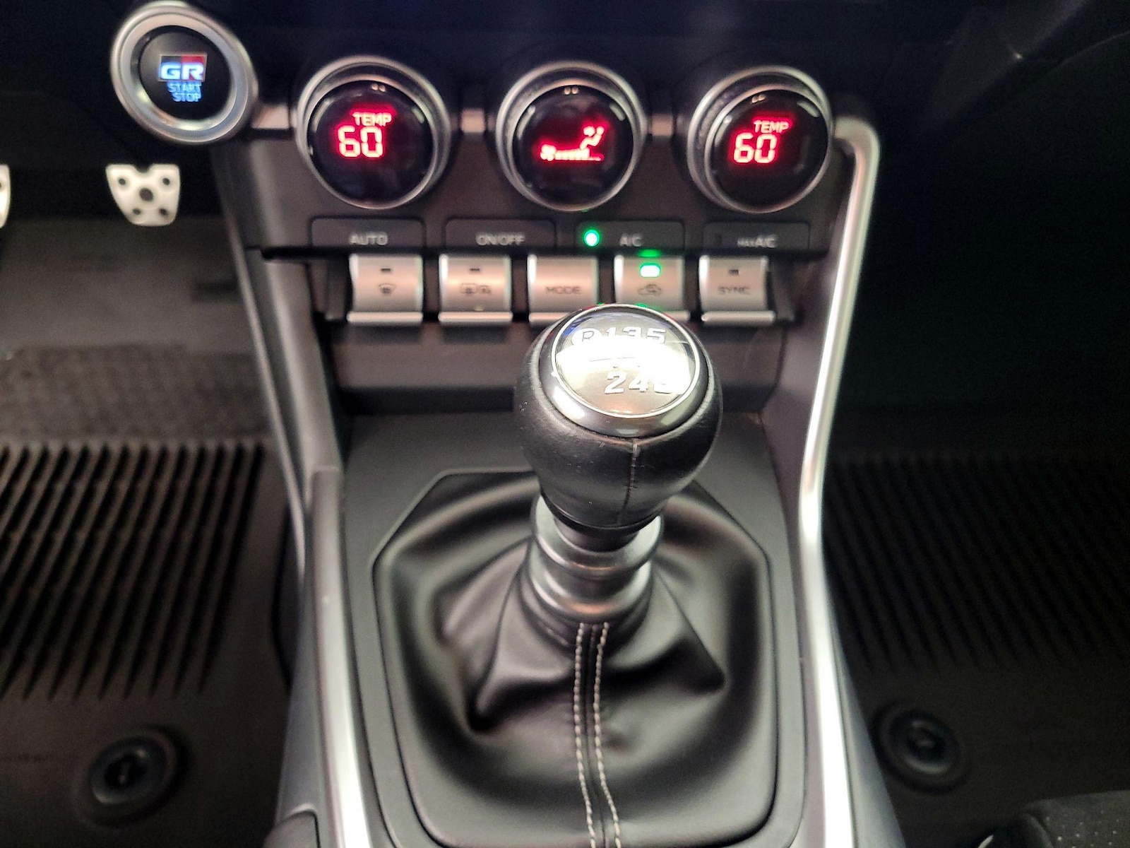 2023 Toyota GR86 Premium - Photo 18