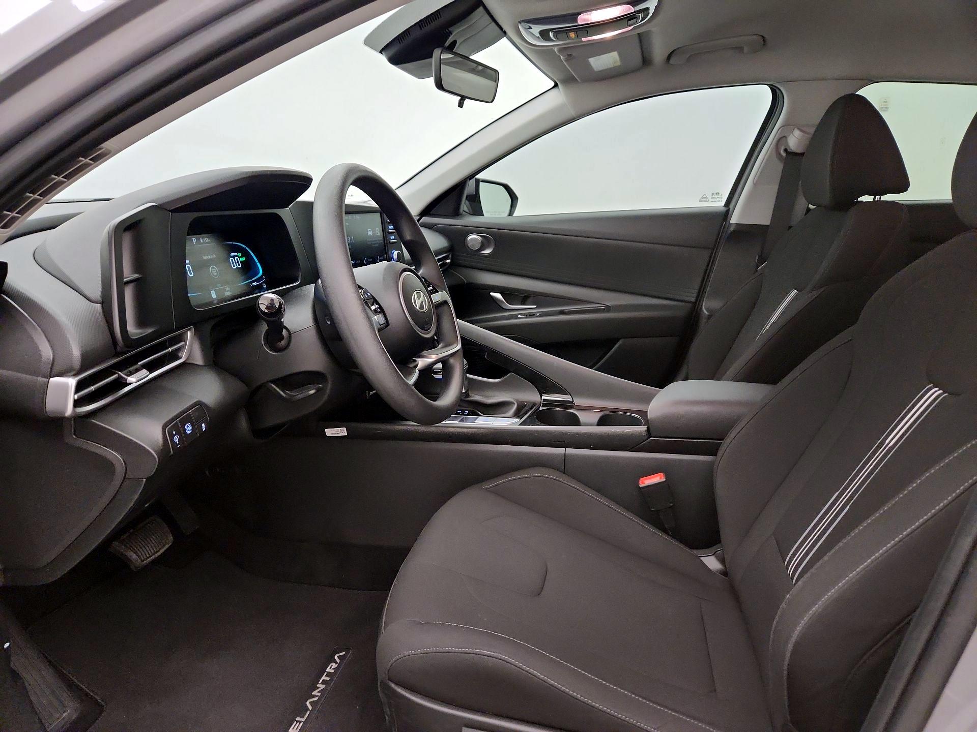 Thumbnail: 2025 Hyundai Elantra - 11