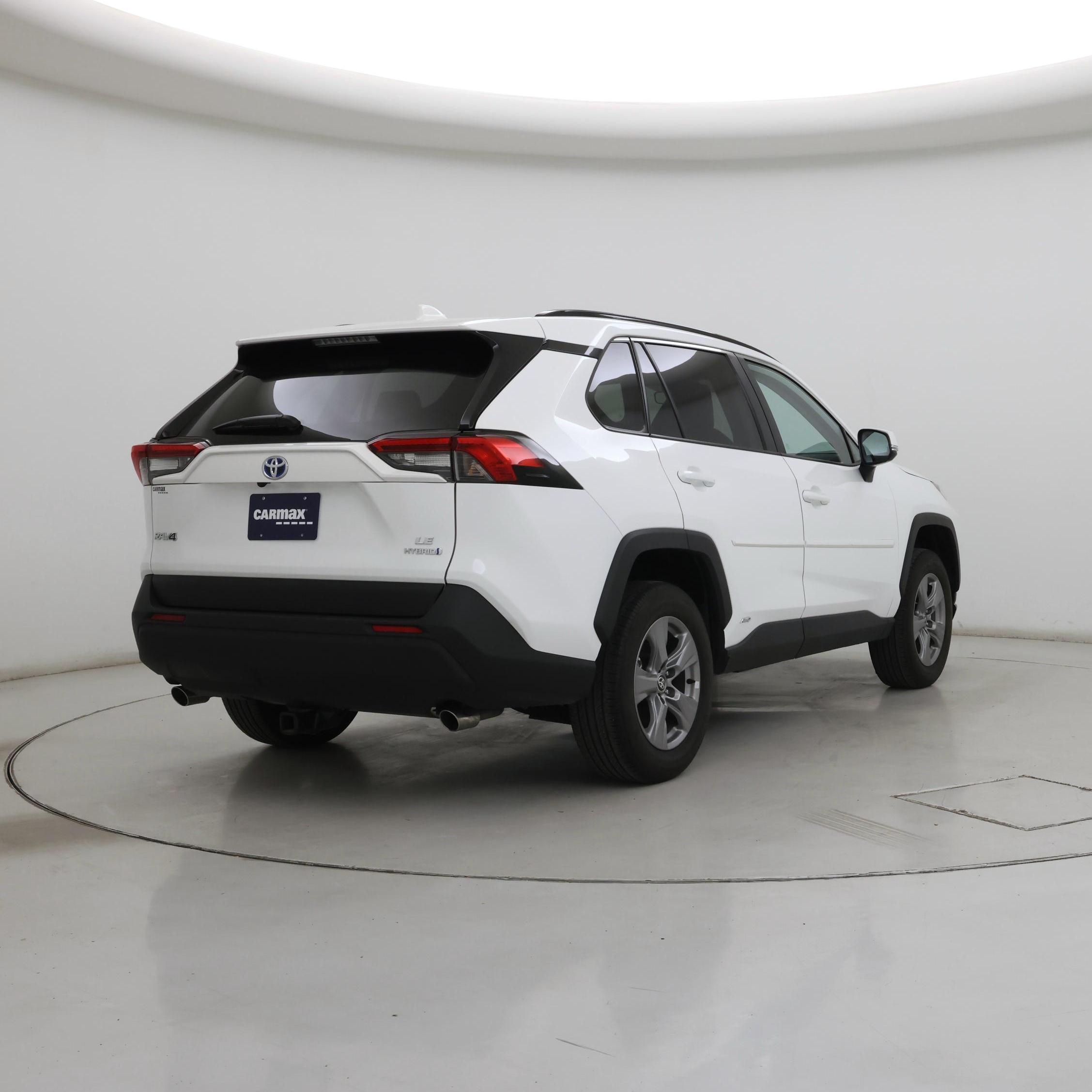 Thumbnail: 2024 Toyota RAV4 - 8