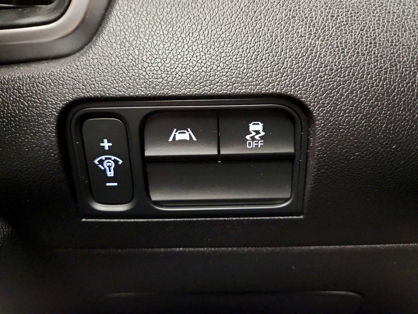 2022 Kia Sorento X-Line S - Photo 14