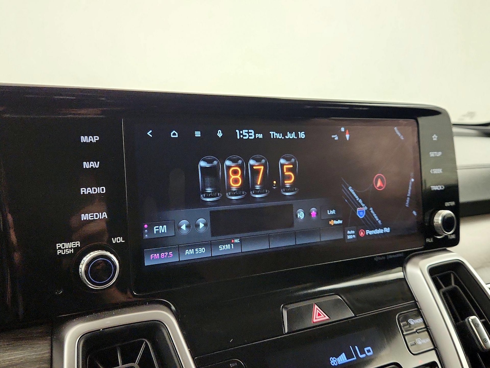 2022 Kia Sorento X-Line S - Photo 17